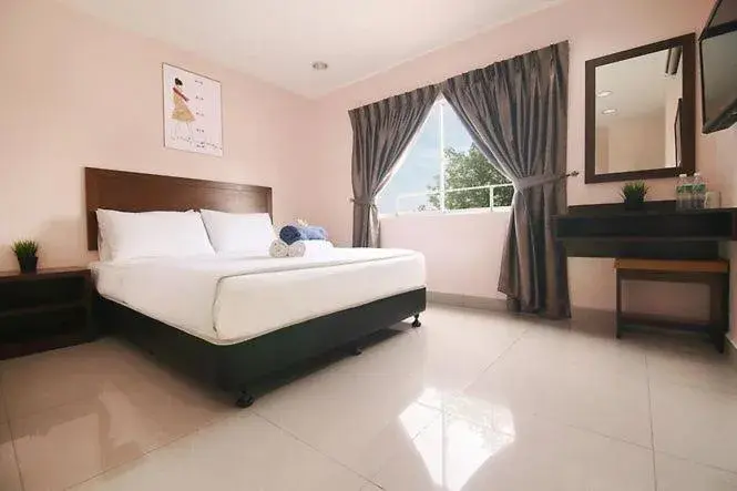 Bed in Sun Inns Hotel Bestari Jaya Bed in Sun Inns Hotel Bestari Jaya