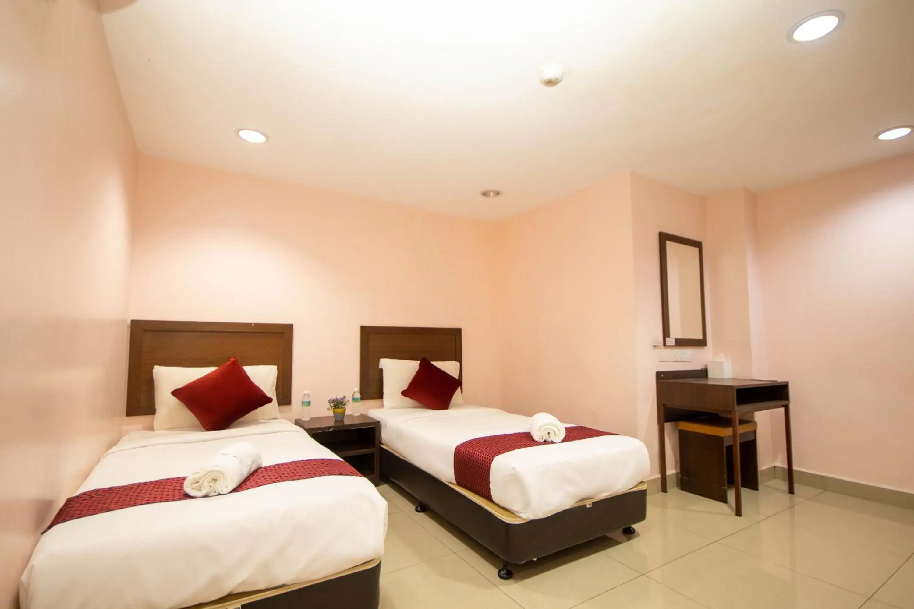 Bed in Sun Inns Hotel Bestari Jaya Bed in Sun Inns Hotel Bestari Jaya