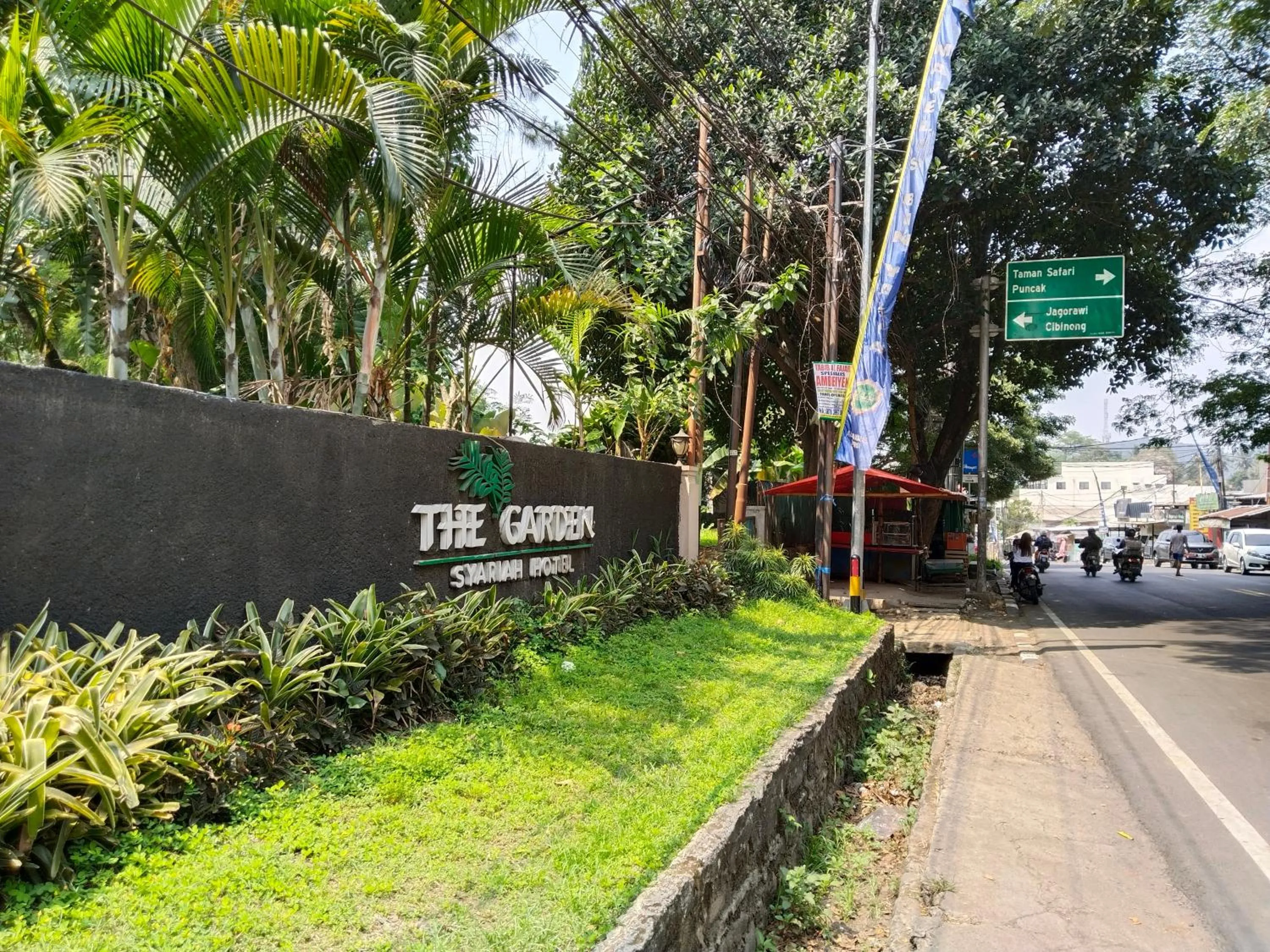 Property building in The Garden Family Guest House powered by Cocotel