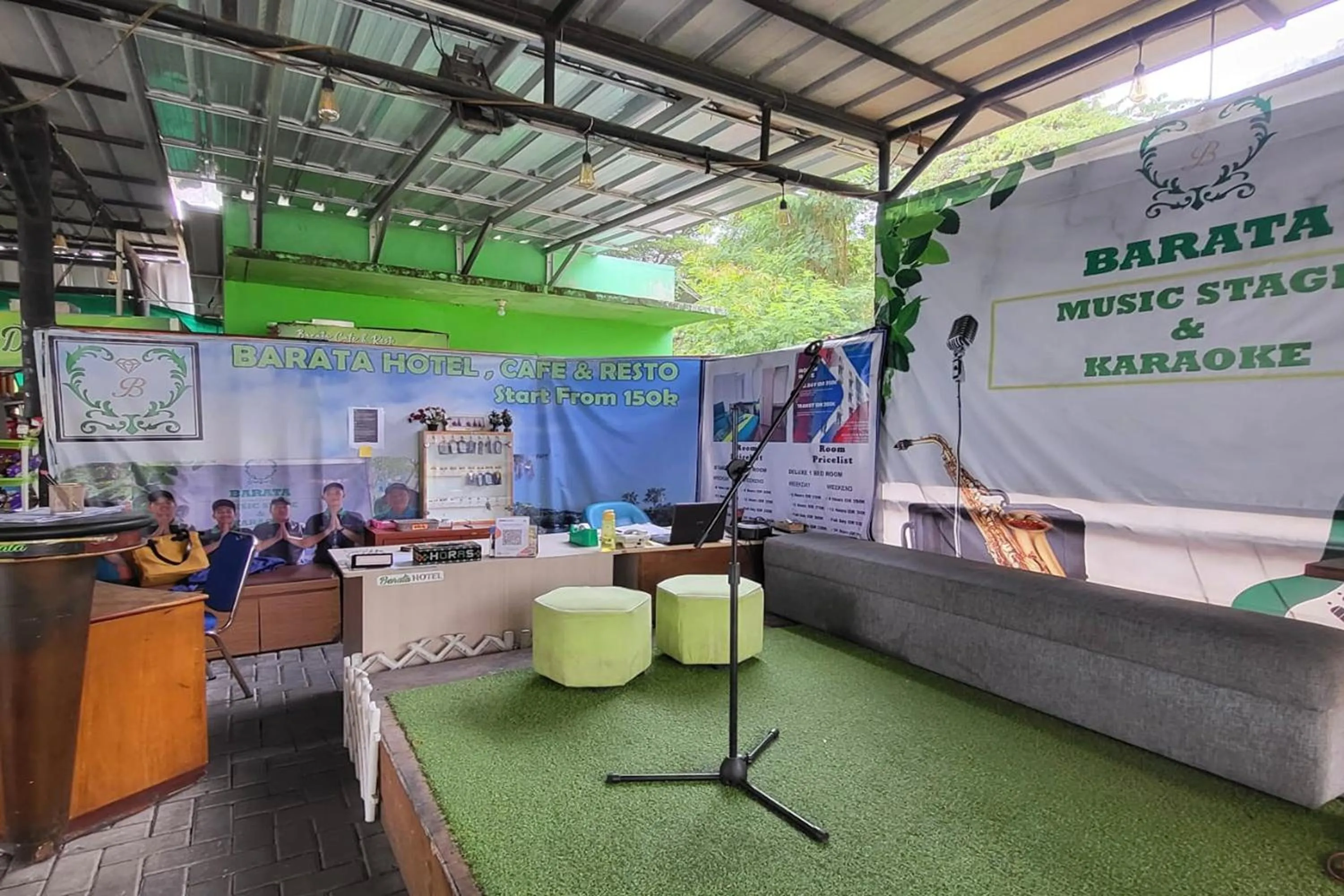 Restaurant/places to eat in Barata Residence Aeropolis