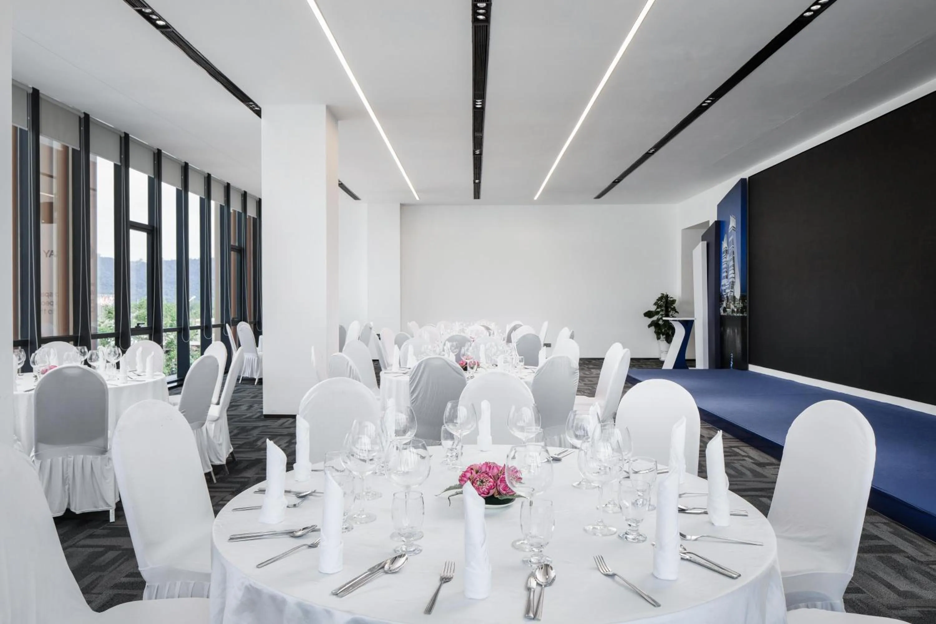 Business facilities in Summer Bay Beach Club & Cabins Sihanoukville by Preference