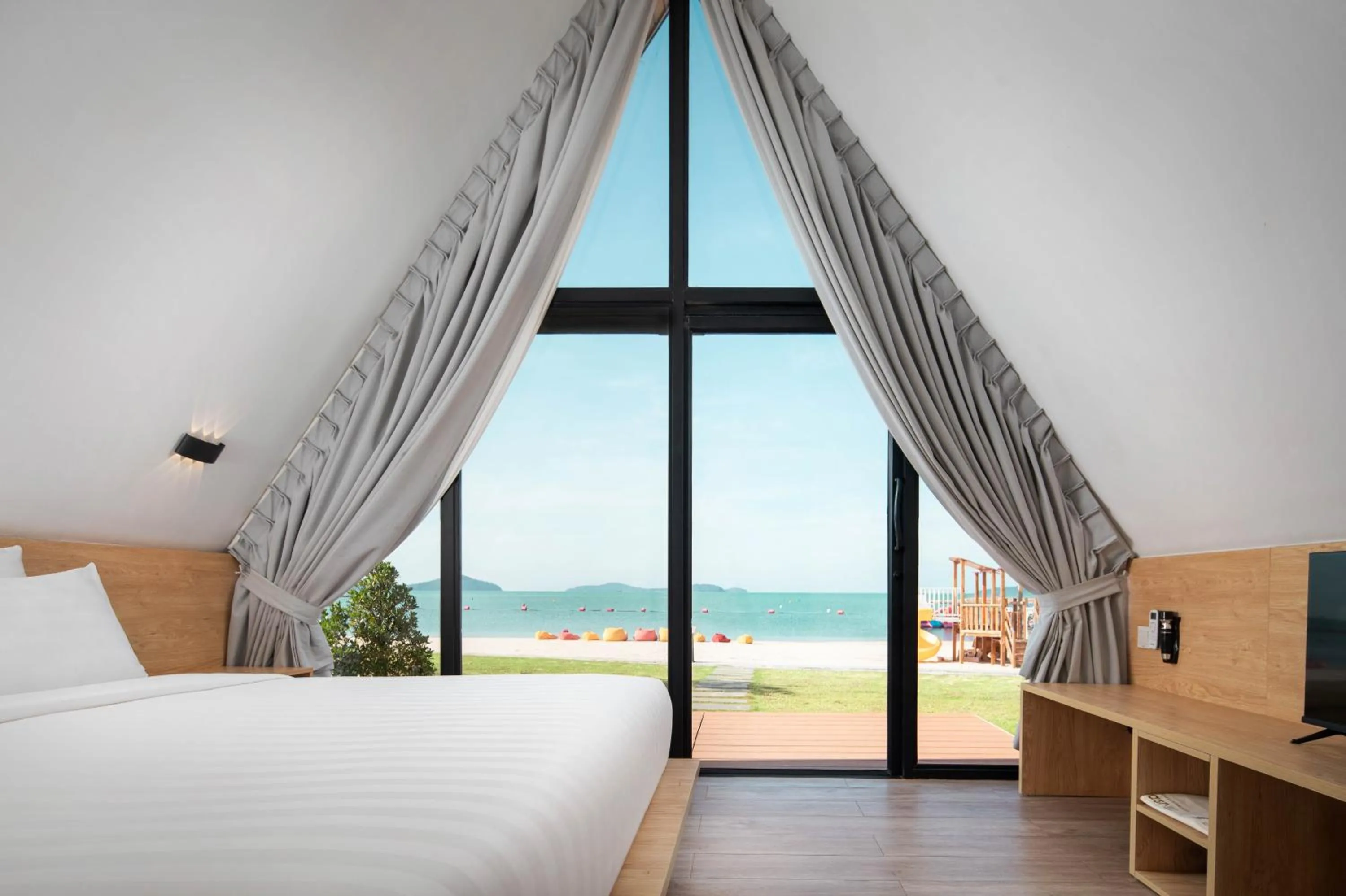 Bed in Summer Bay Beach Club & Cabins Sihanoukville by Preference