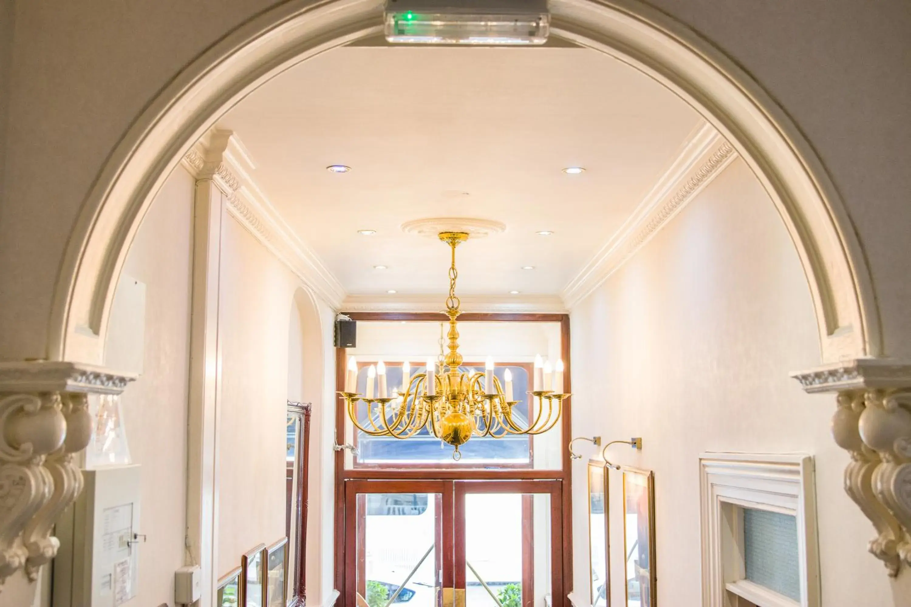 Lobby or reception in London Town Hotel Lobby or reception in London Town Hotel