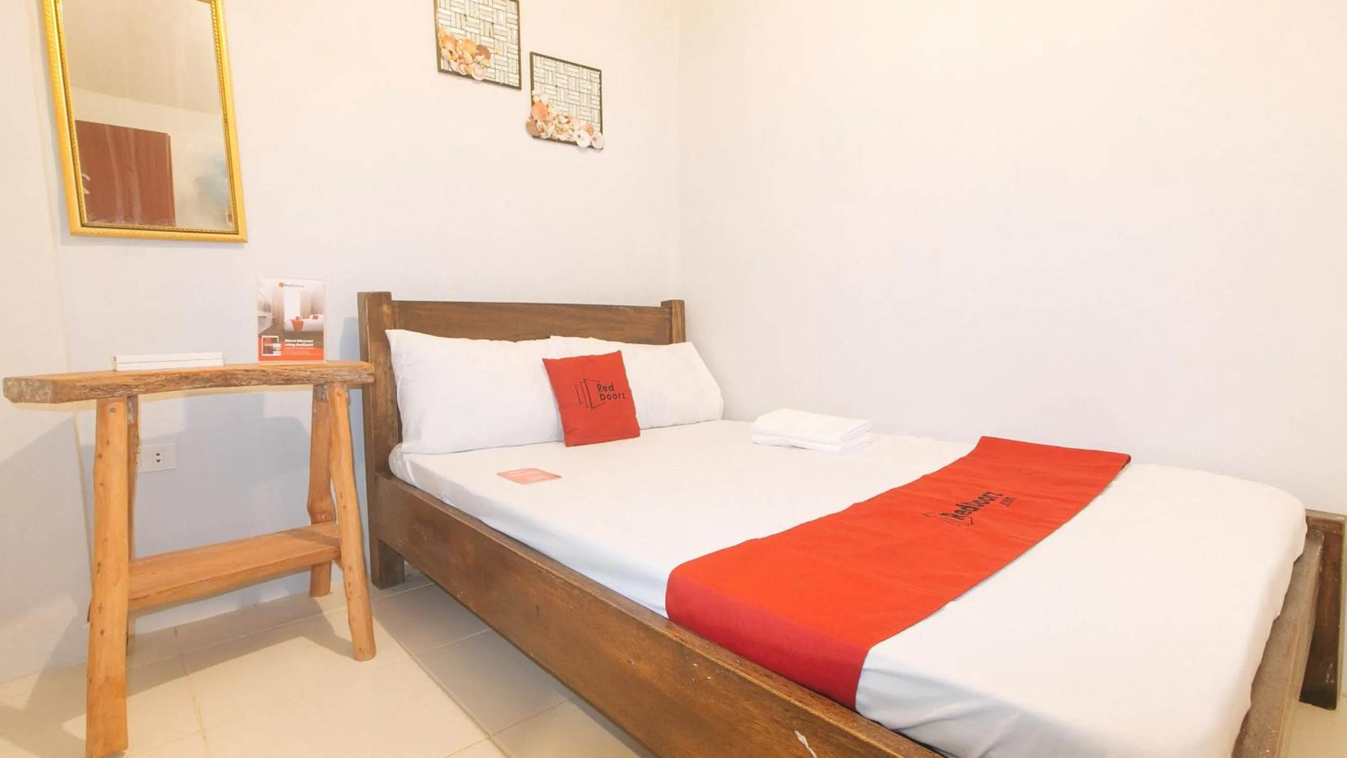 Bed in RedDoorz @ Cristina's Hideaway Resort Tanay