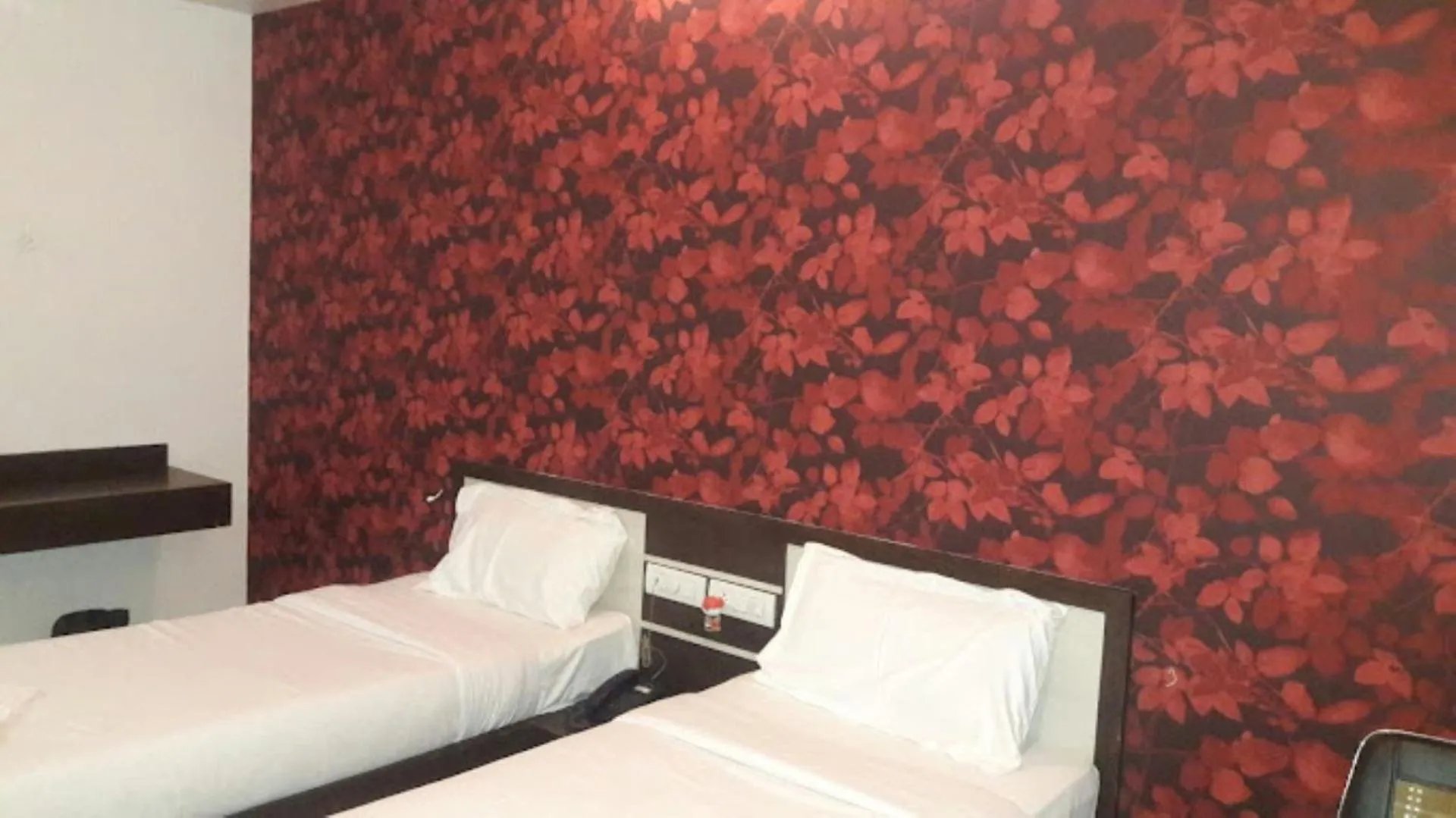 Bed in Hotel Naivedya