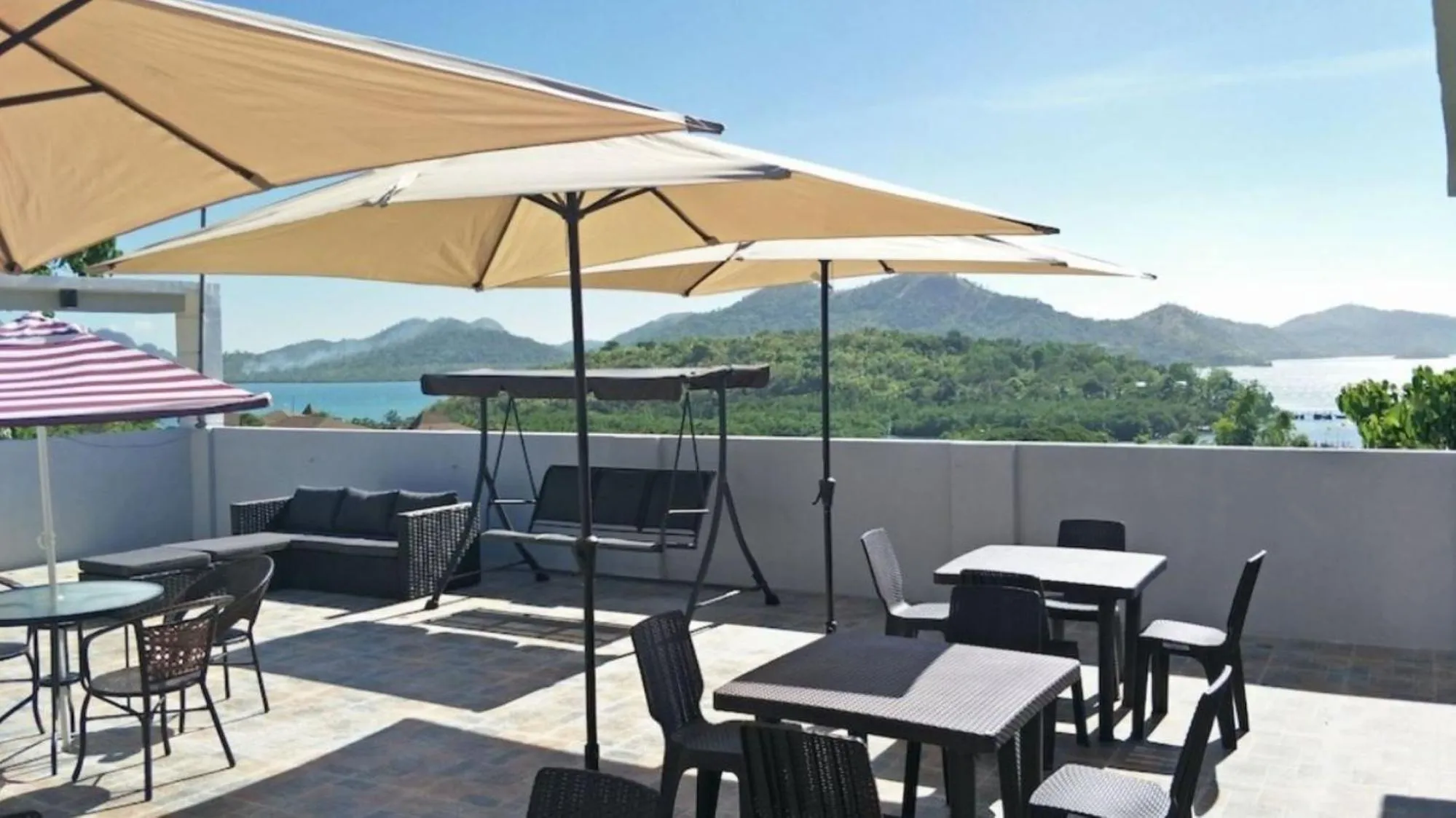 Balcony/Terrace in RedDoorz @ Recson Hostel Coron Palawan