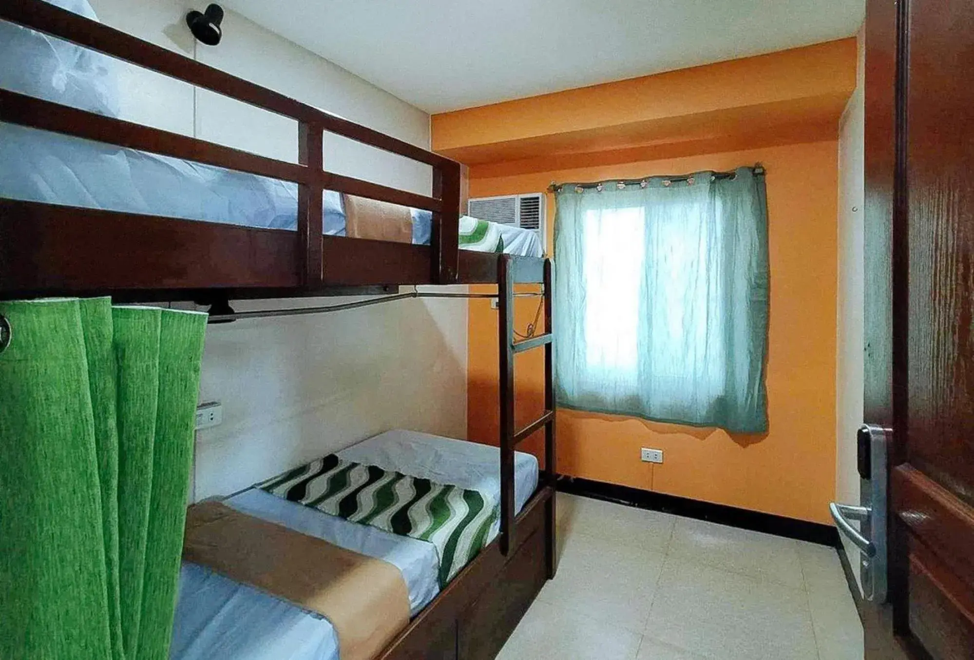 Family Room with Shared Bathroom in RedDoorz @ Recson Hostel Coron Palawan Family Room with Shared Bathroom in RedDoorz @ Recson Hostel Coron Palawan