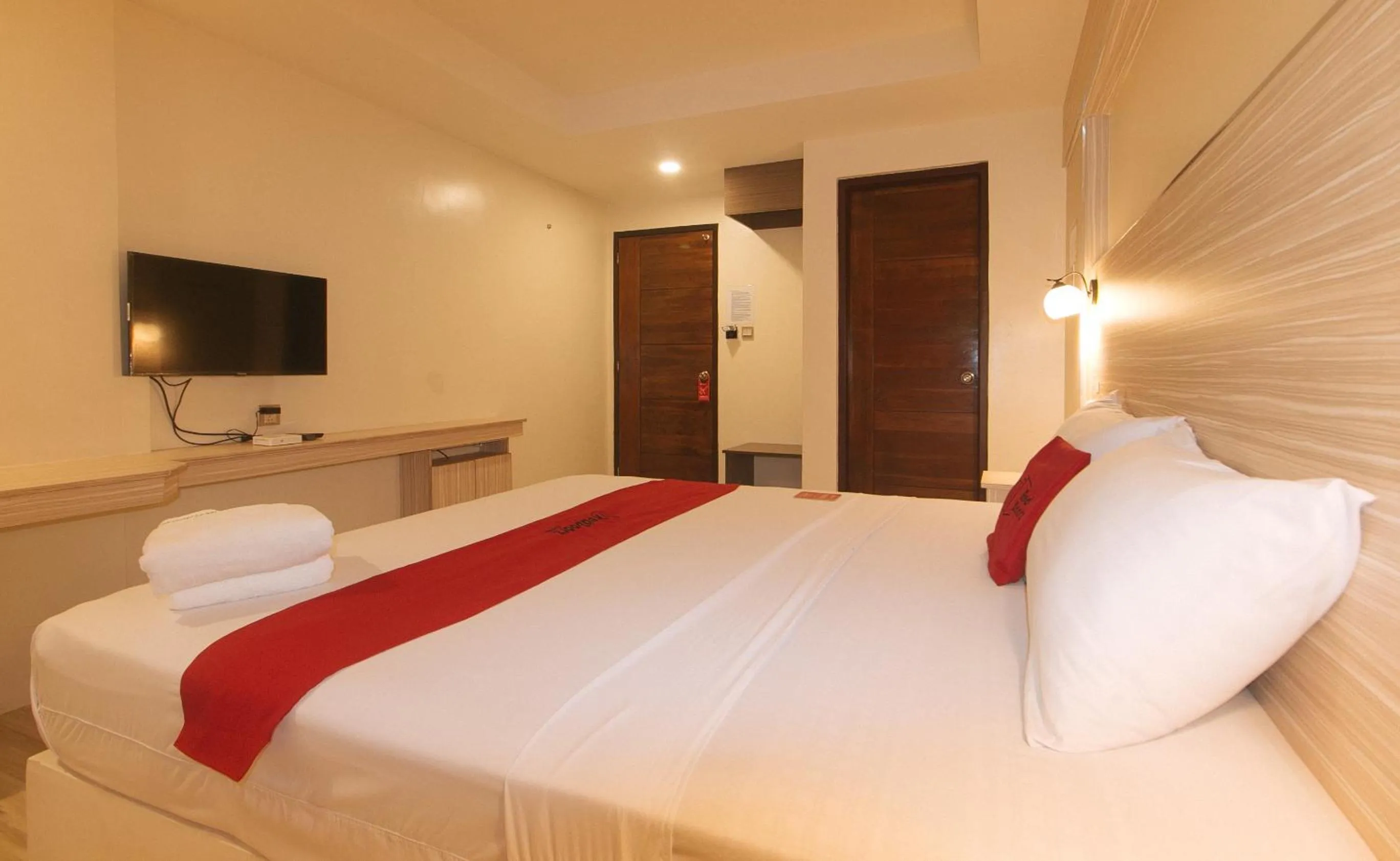 Deluxe Room in Washington Guest House Olongapo