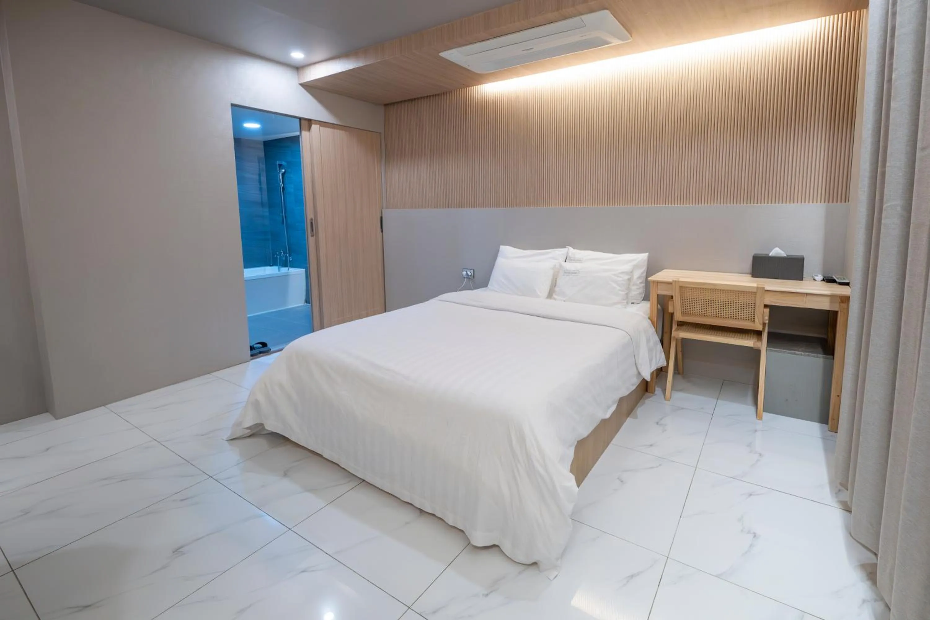 Bedroom, Bed in Shire Hotel Heritage Busan Station