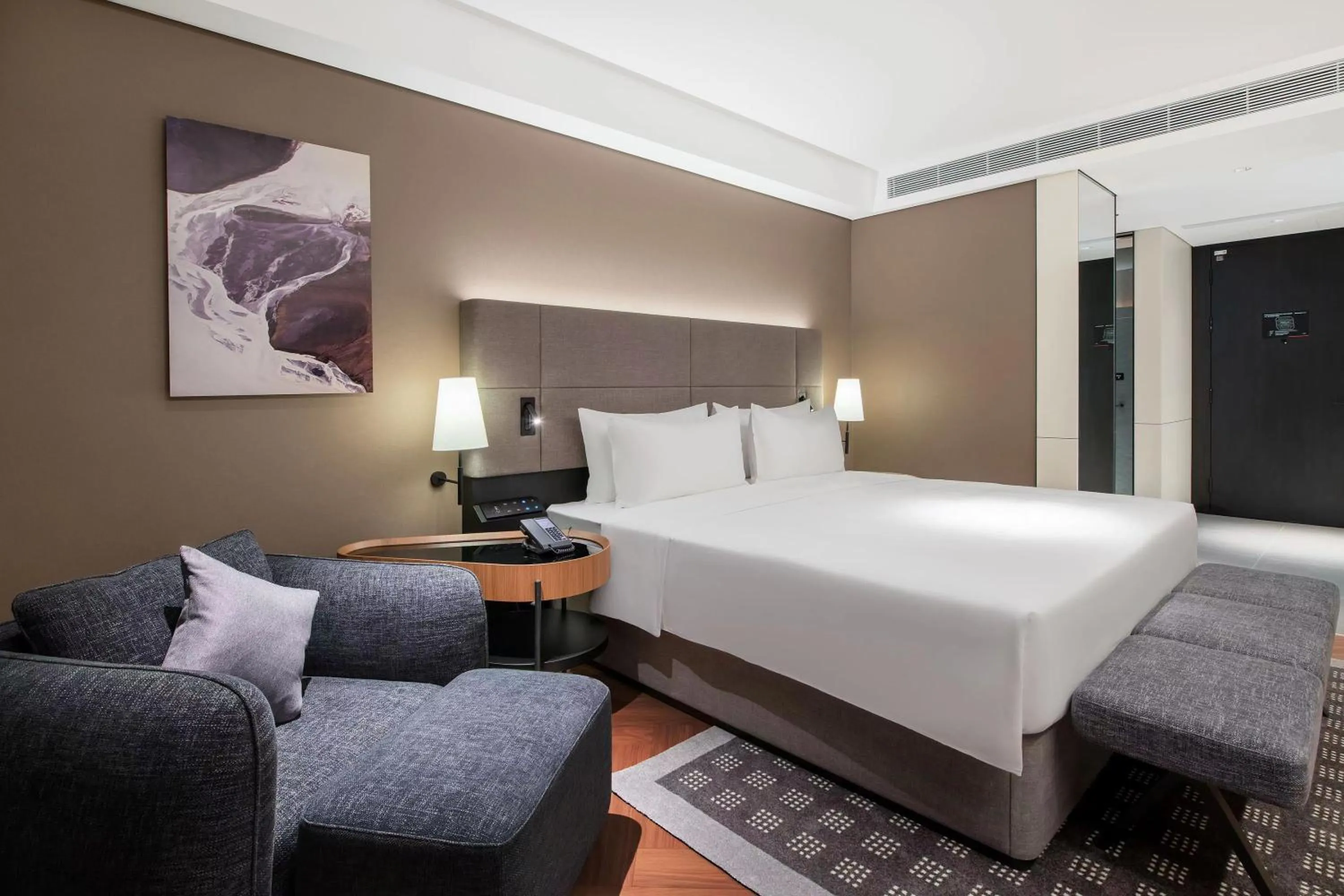 Bedroom in Intercity Hotel Futian Bin He Zhongzhou Bay