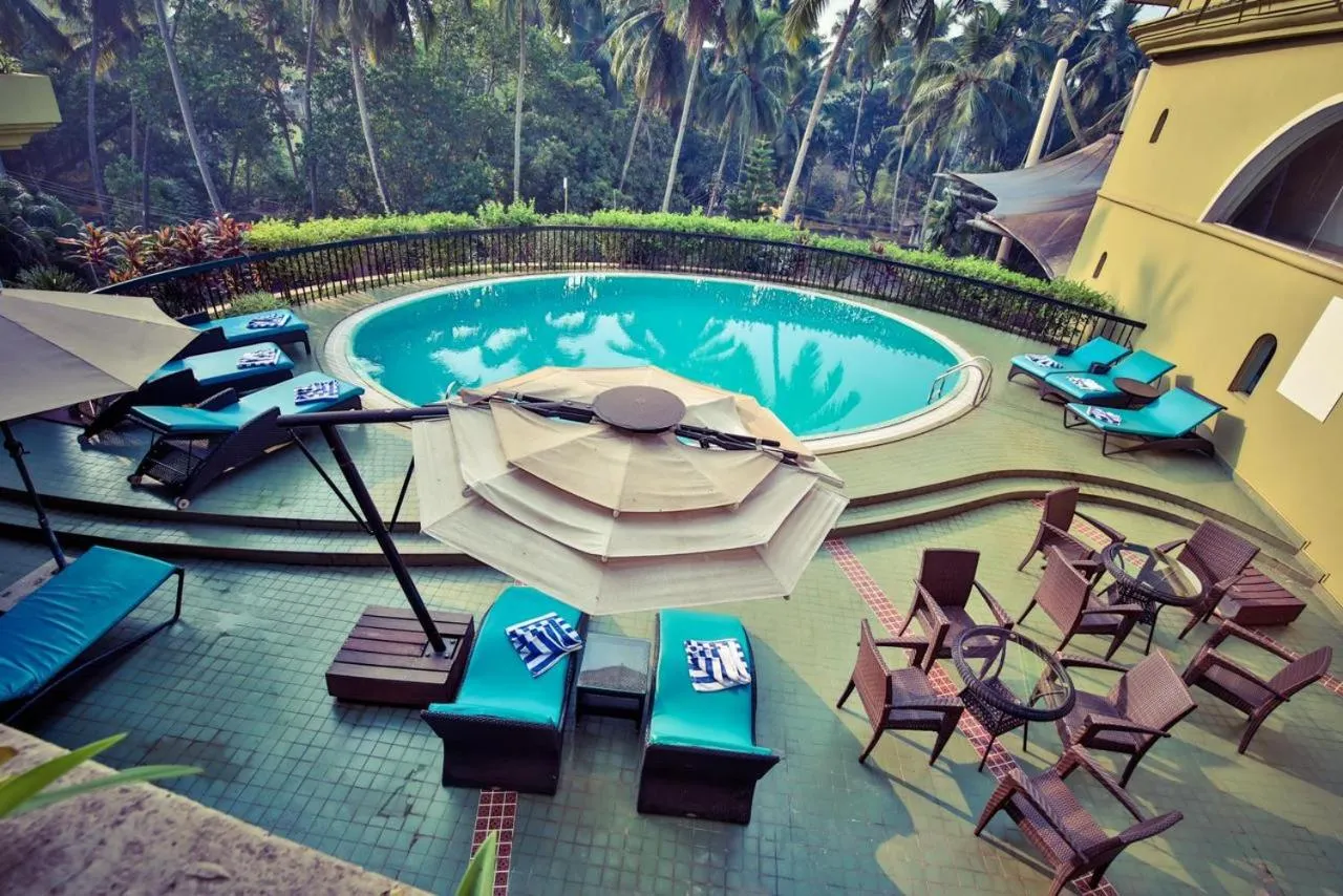 Swimming pool in Neelam the Glitz