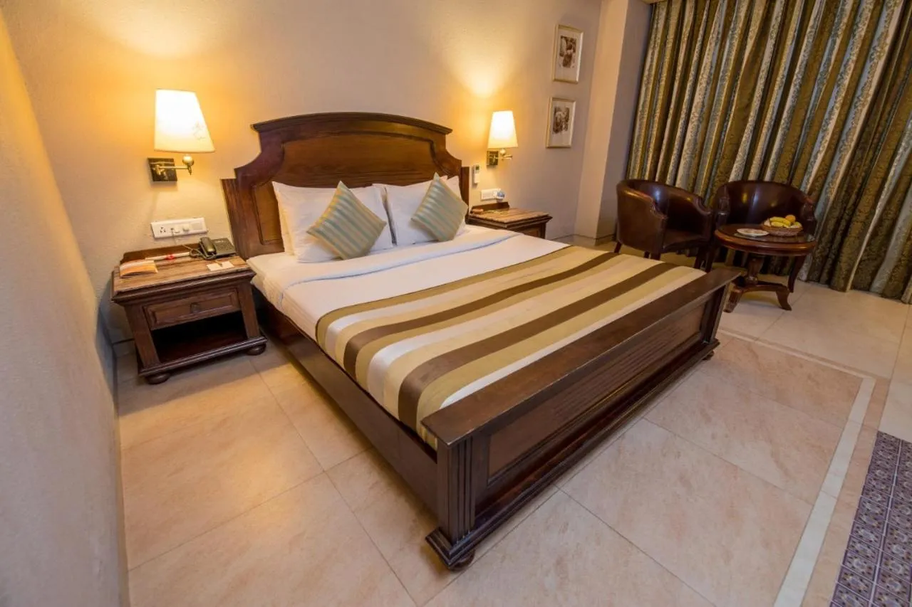 Bedroom, Bed in Neelam the Glitz