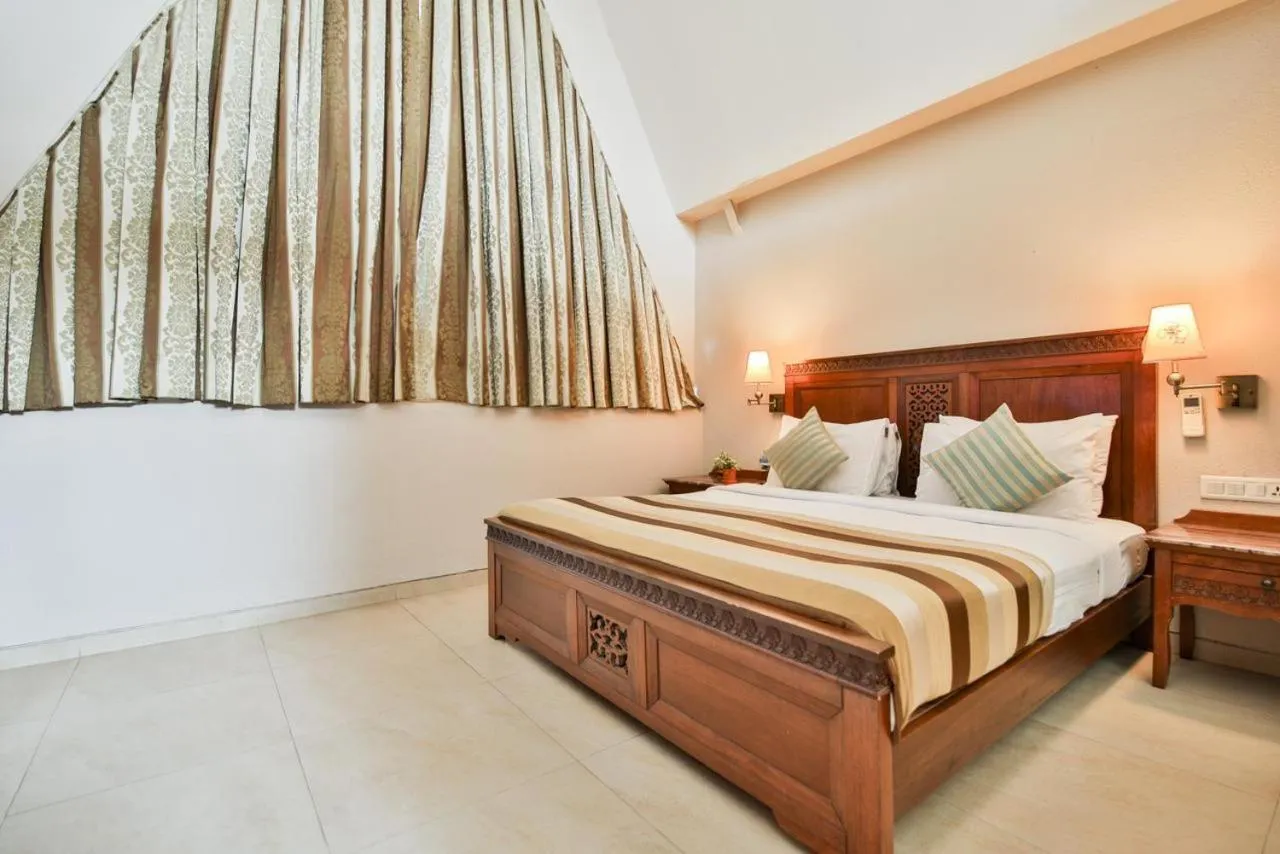 Bedroom, Bed in Neelam the Glitz