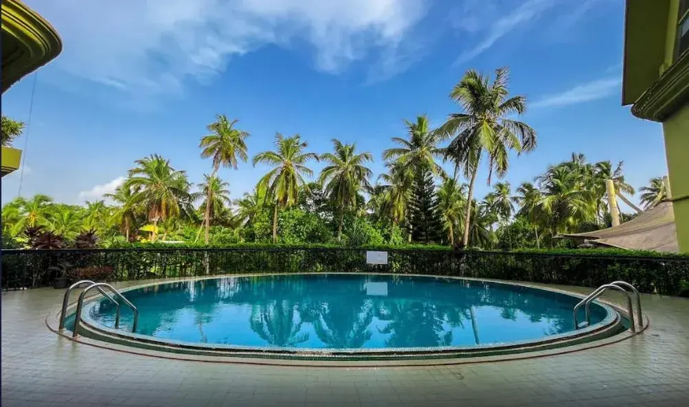 Swimming pool in Neelam the Glitz Swimming pool in Neelam the Glitz