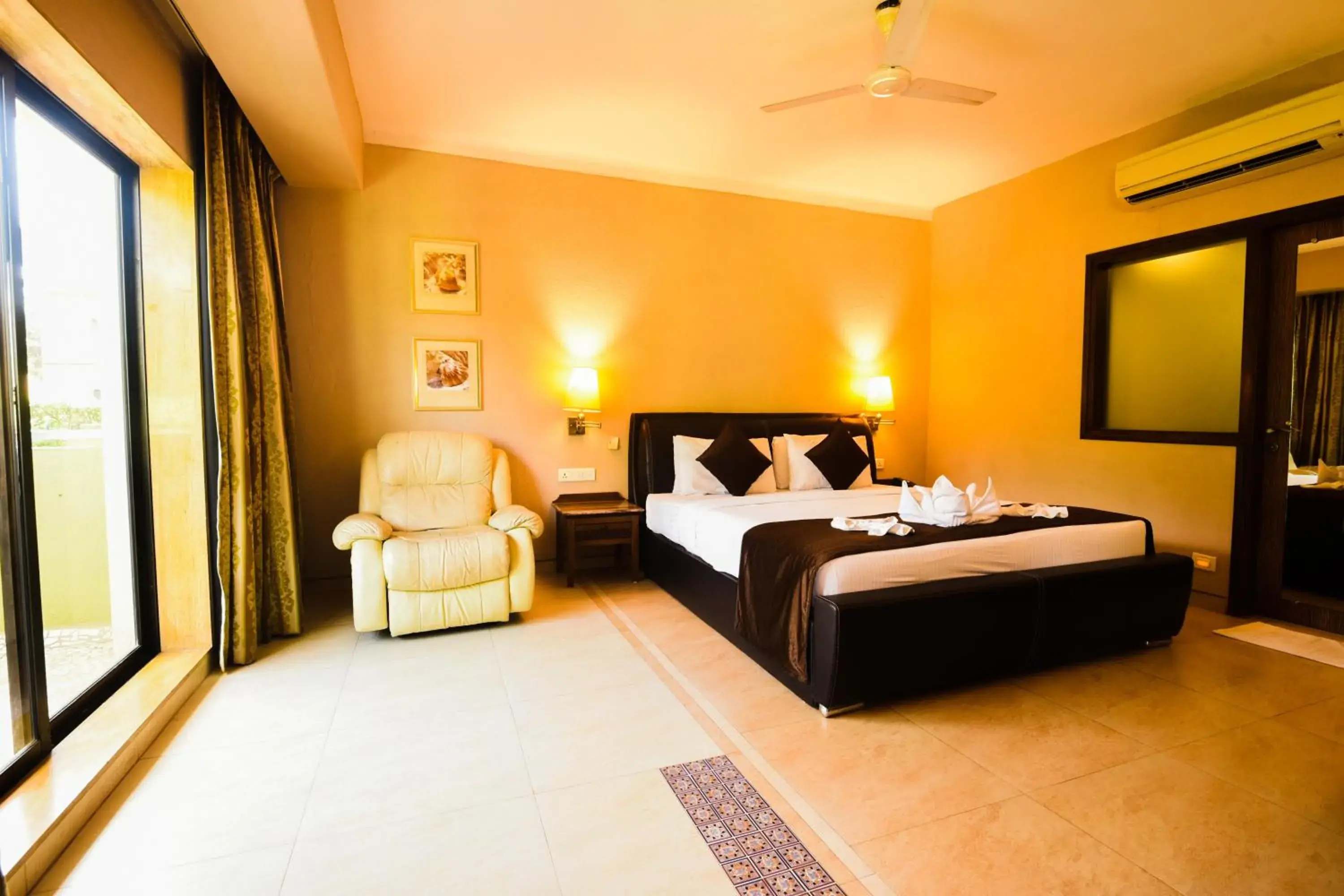 Bedroom, Bed in Neelam the Glitz Bedroom, Bed in Neelam the Glitz