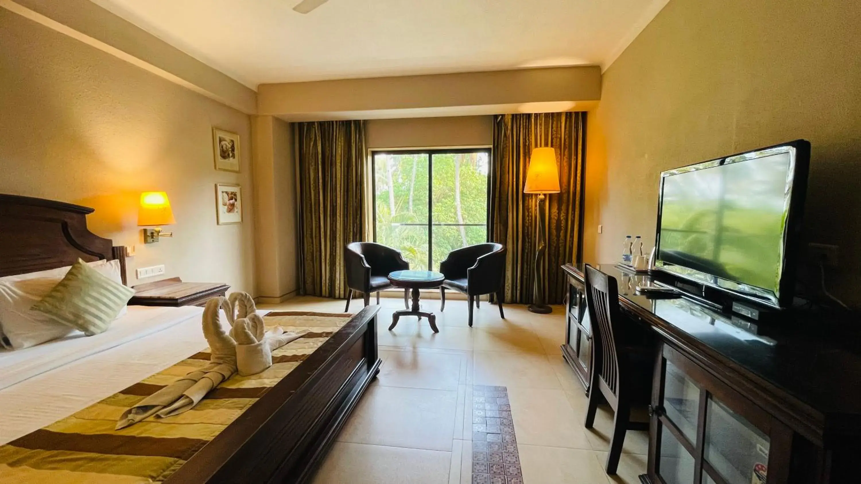 Bedroom, Bed in Neelam the Glitz Bedroom, Bed in Neelam the Glitz