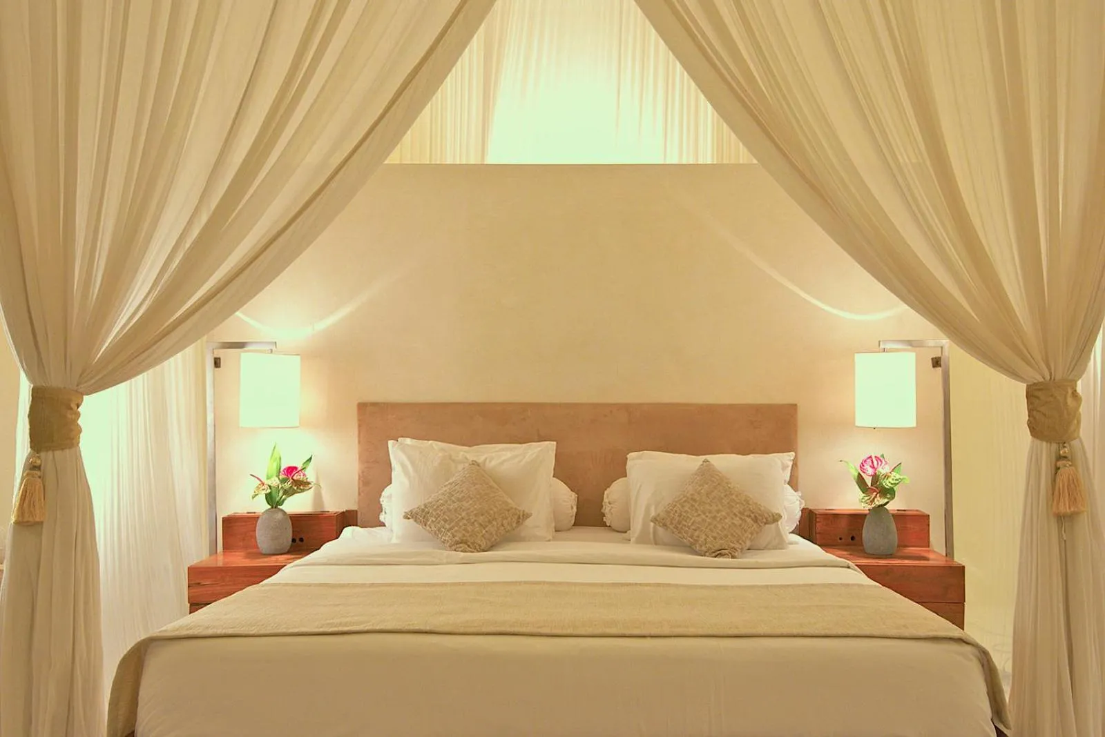 Bed in Villa Kubu Seminyak