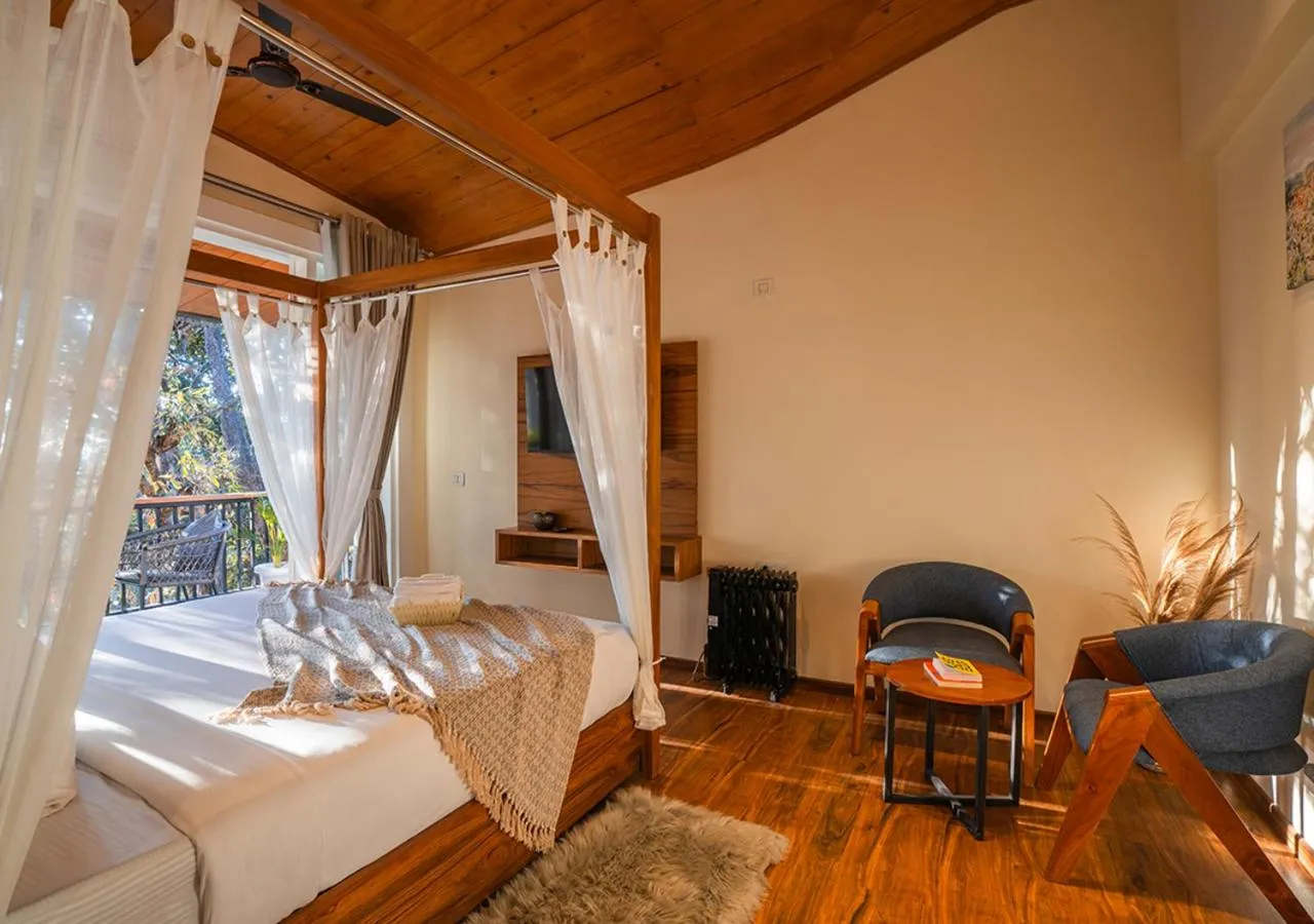 Photo of the whole room, Bed in Moustache Bhimtal Luxuria, Nainital