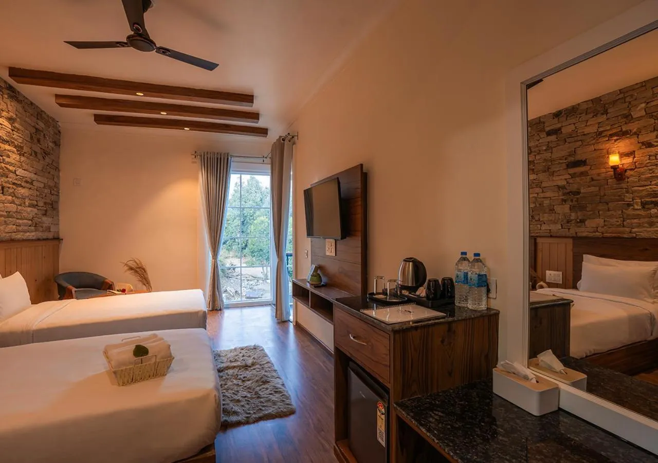 TV and multimedia, Bed in Moustache Bhimtal Luxuria, Nainital