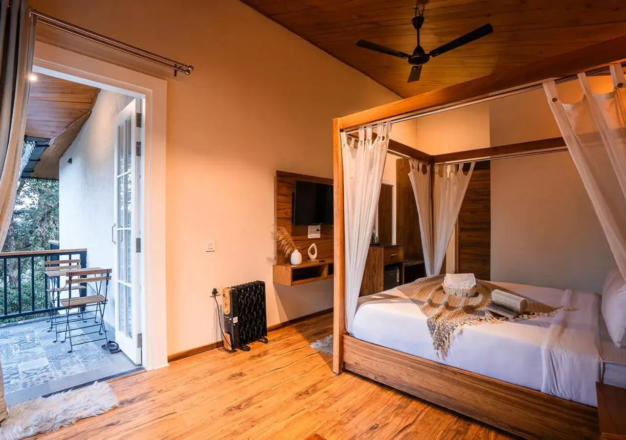 Balcony/Terrace, Bed in Moustache Bhimtal Luxuria, Nainital Balcony/Terrace, Bed in Moustache Bhimtal Luxuria, Nainital