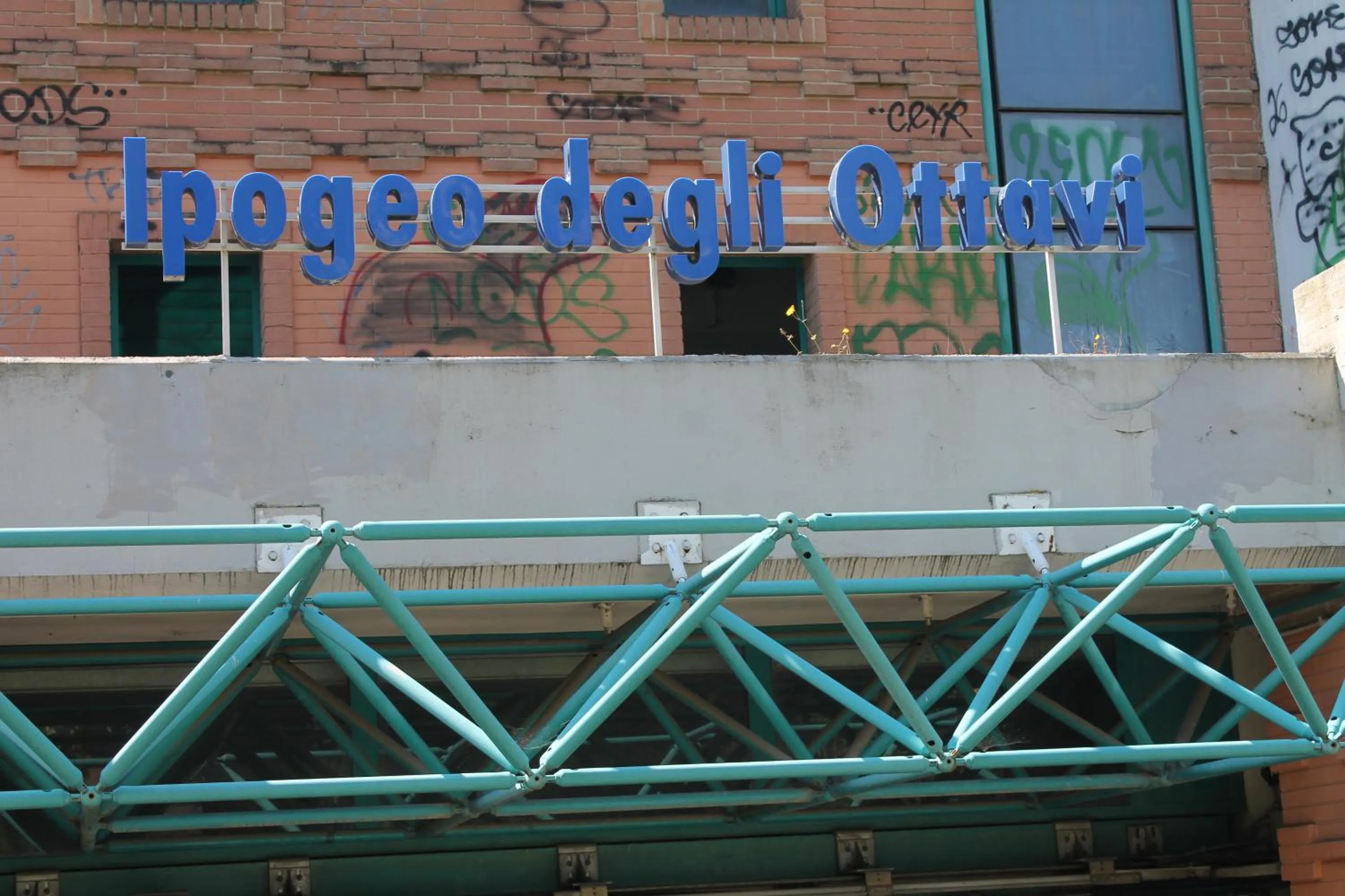 Property logo or sign in VACANZA A CASA - Gallicano