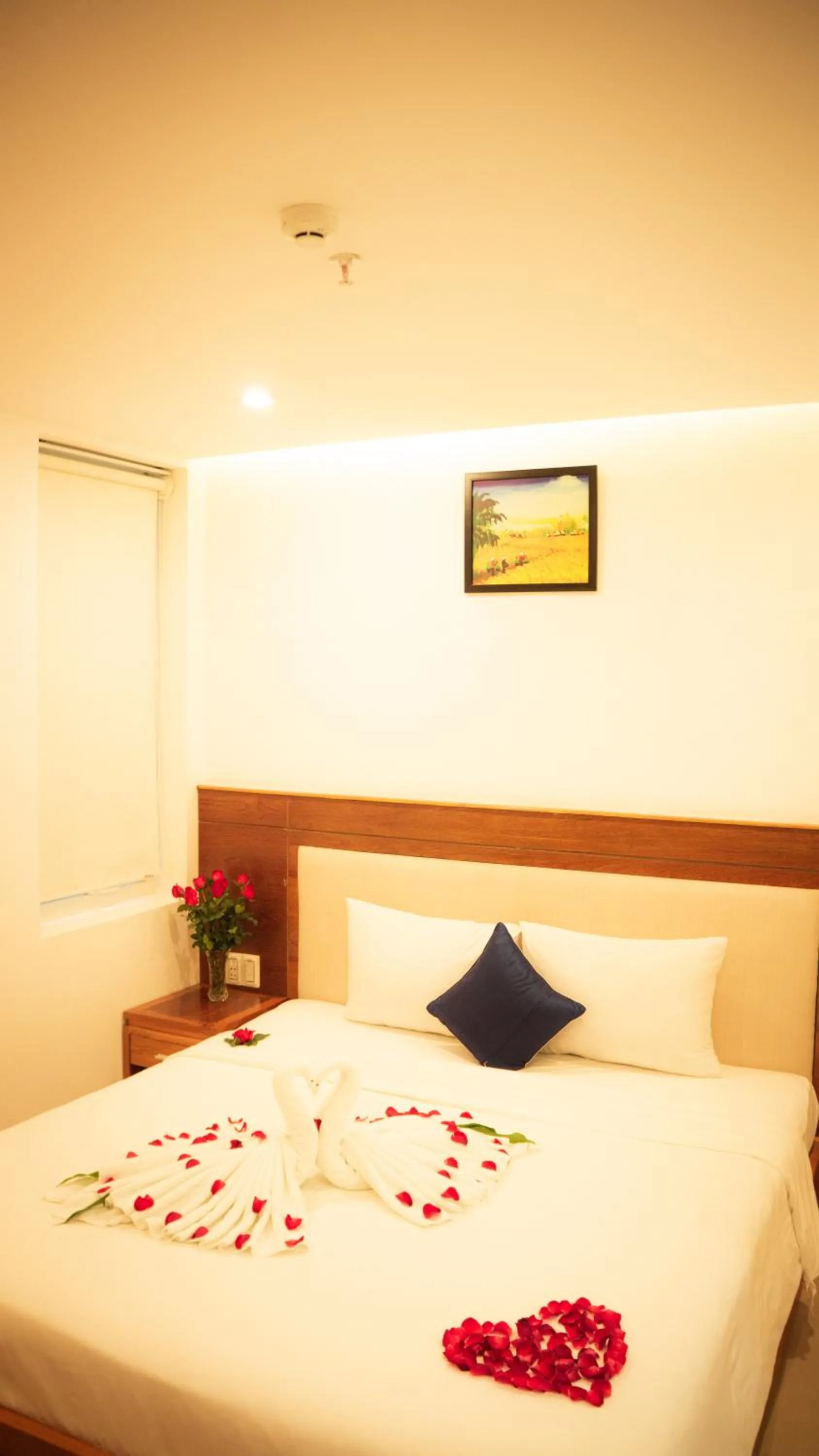 Bed in Sea Castle Hotel