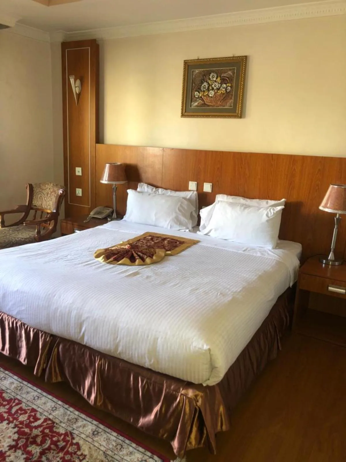 Bed in Emmad Furnished Hotel