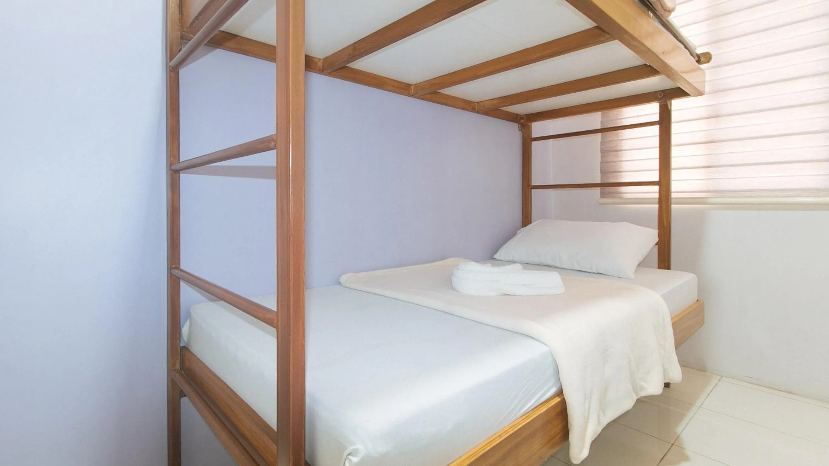 Photo of the whole room, Bed in Catlea Inn