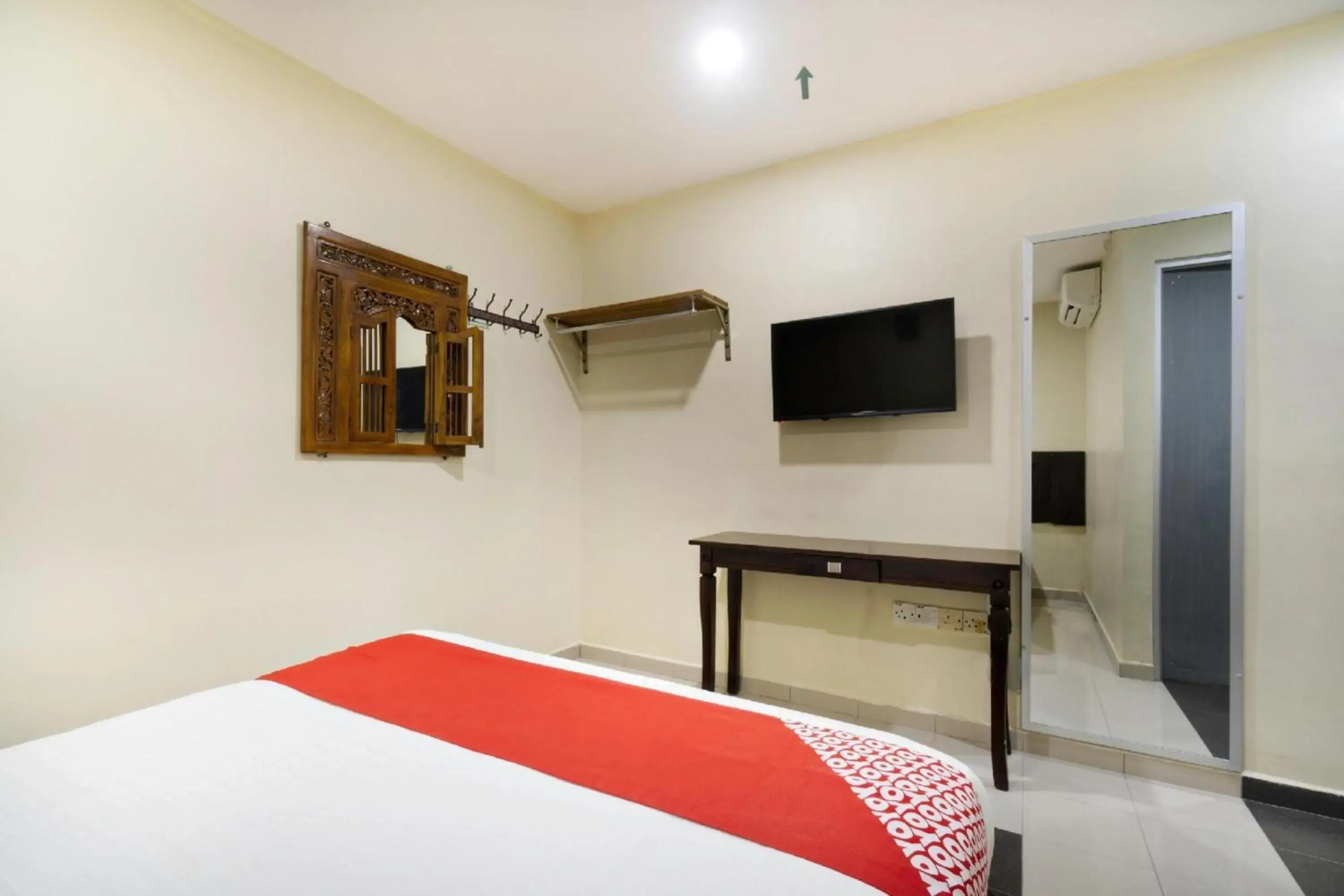 View (from property/room), Bed in OYO 89960 Manjung Inn Hotel View (from property/room), Bed in OYO 89960 Manjung Inn Hotel