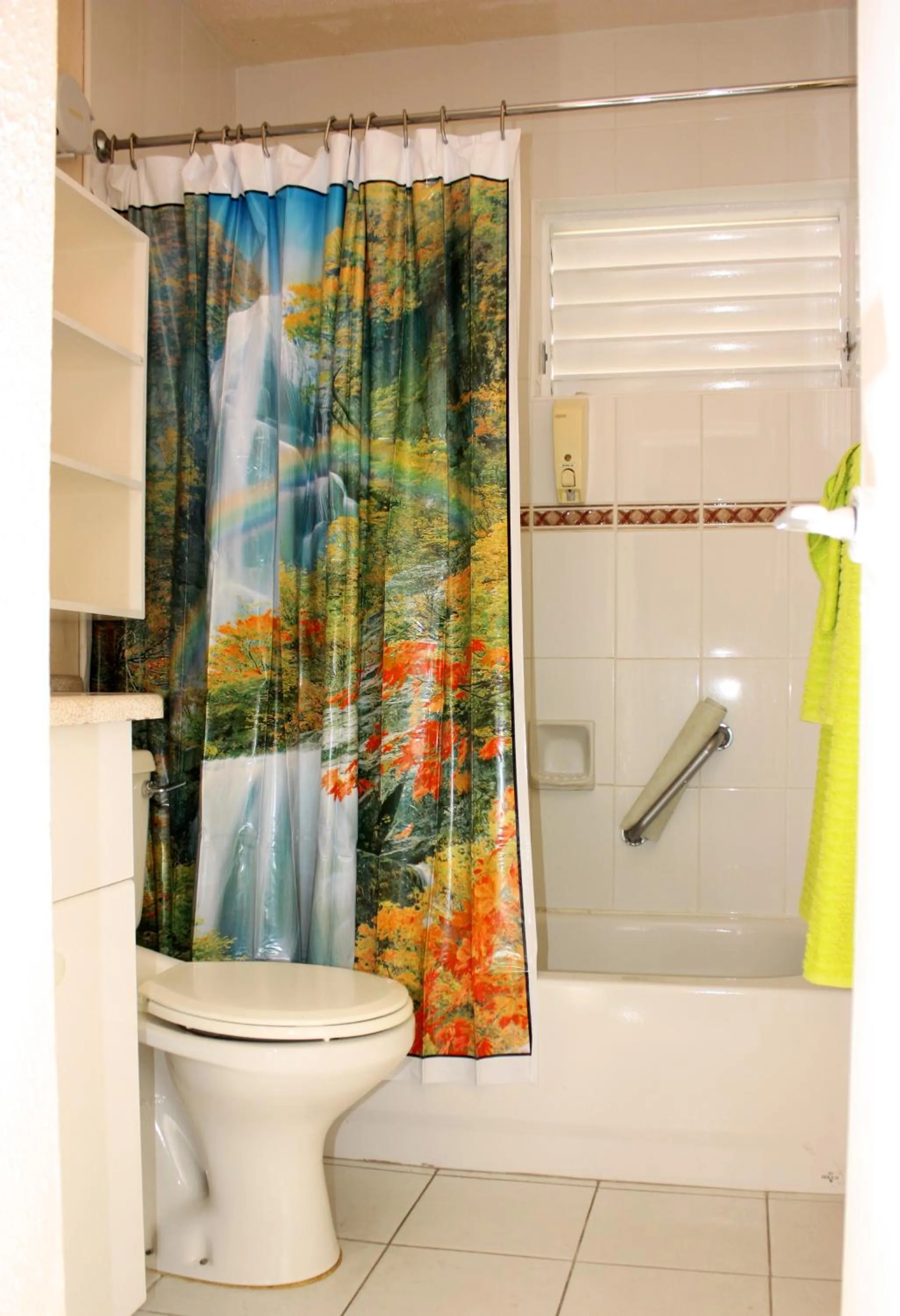 Shower in Plum Tree Club