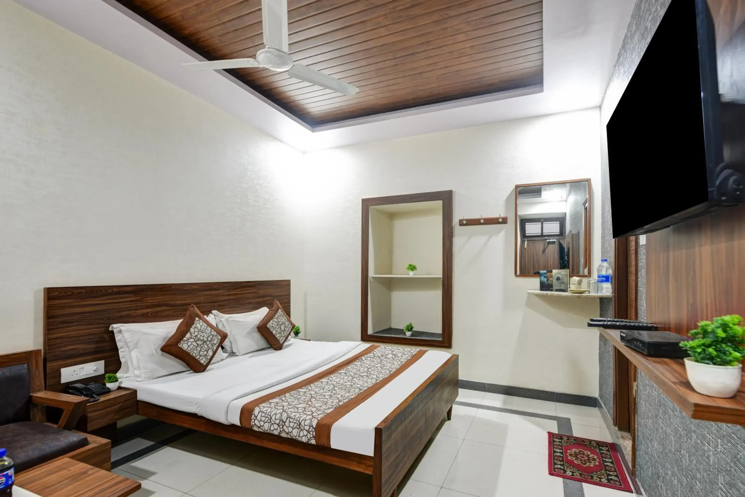 Studio with Garden View - single occupancy in New Royal Hotel Just Near Old Delhi Railway Station And Chandni Chowk Studio with Garden View - single occupancy in New Royal Hotel Just Near Old Delhi Railway Station And Chandni Chowk