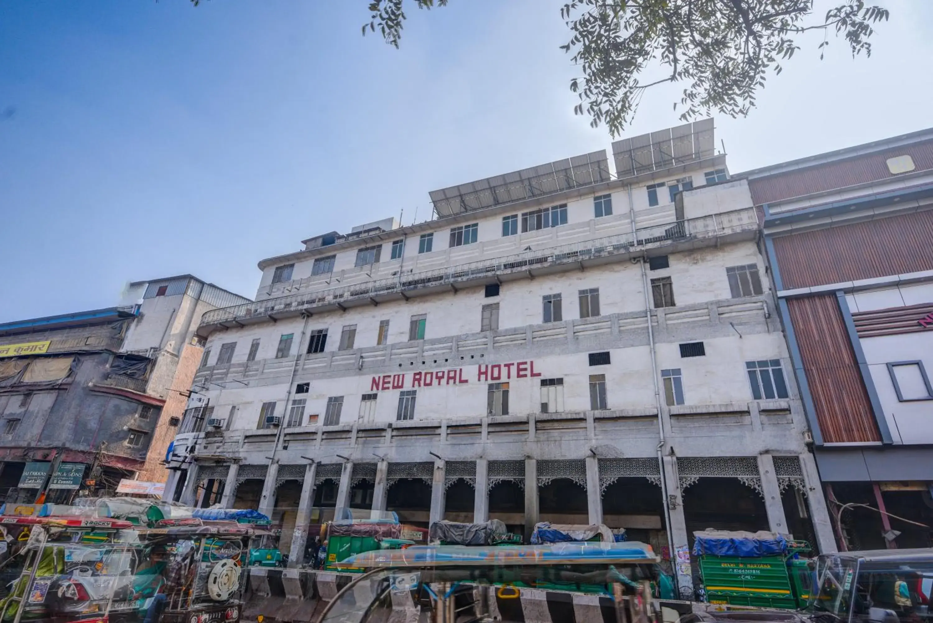 Property building in New Royal Hotel Just Near Old Delhi Railway Station And Chandni Chowk Property building in New Royal Hotel Just Near Old Delhi Railway Station And Chandni Chowk