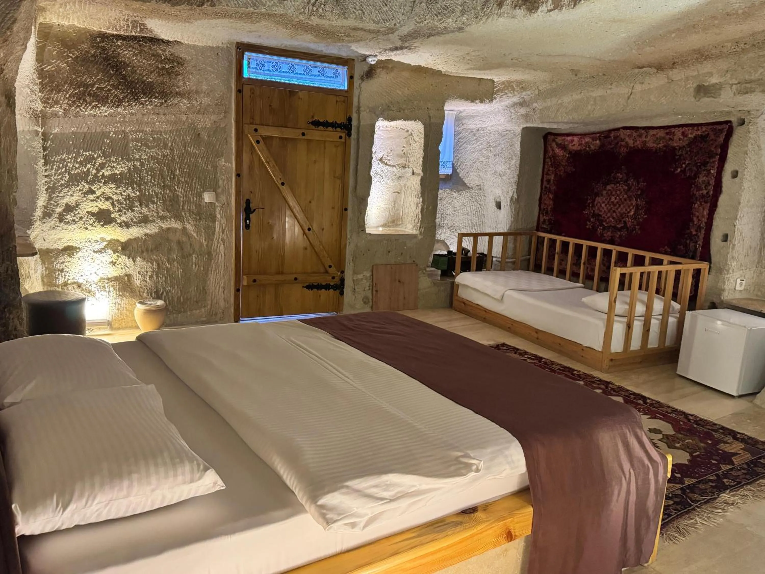 Bedroom, Bed in My Cave Suites