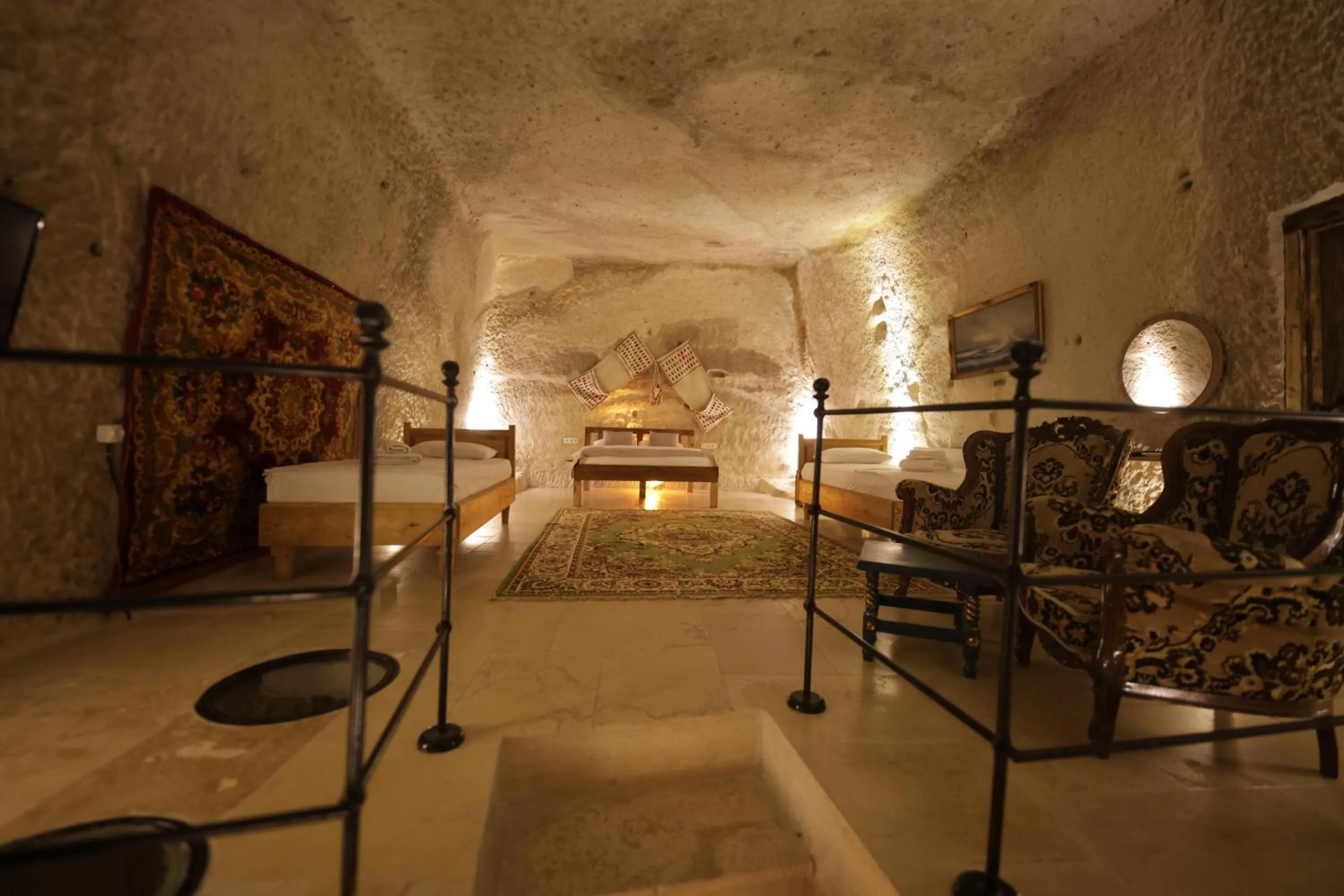 Bed in My Cave Suites