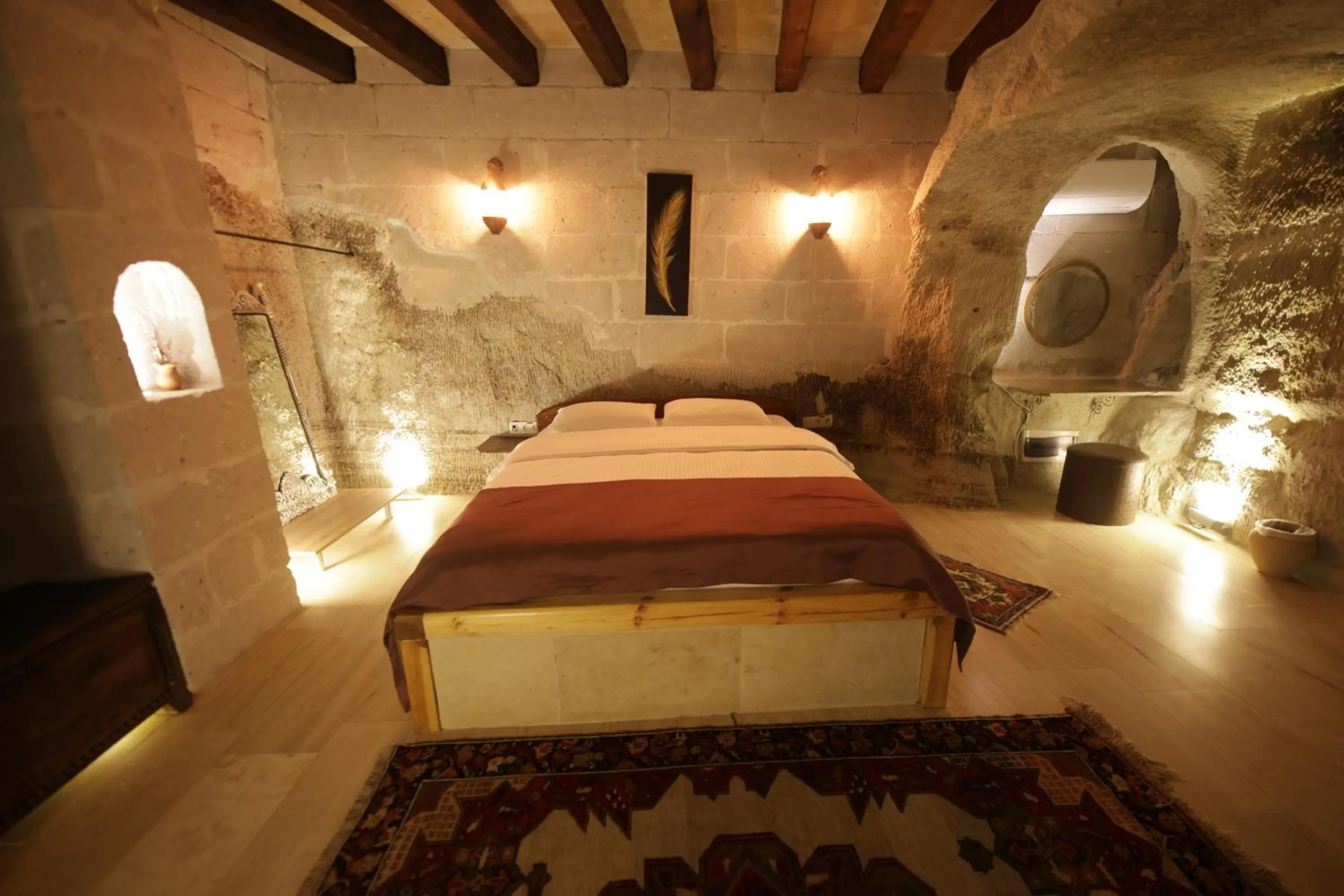 Bedroom, Bed in My Cave Suites