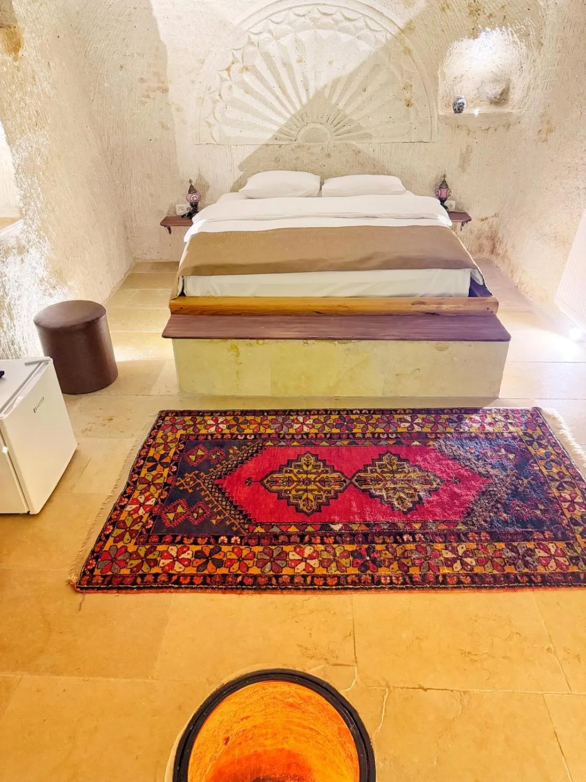 Bedroom, Bed in My Cave Suites