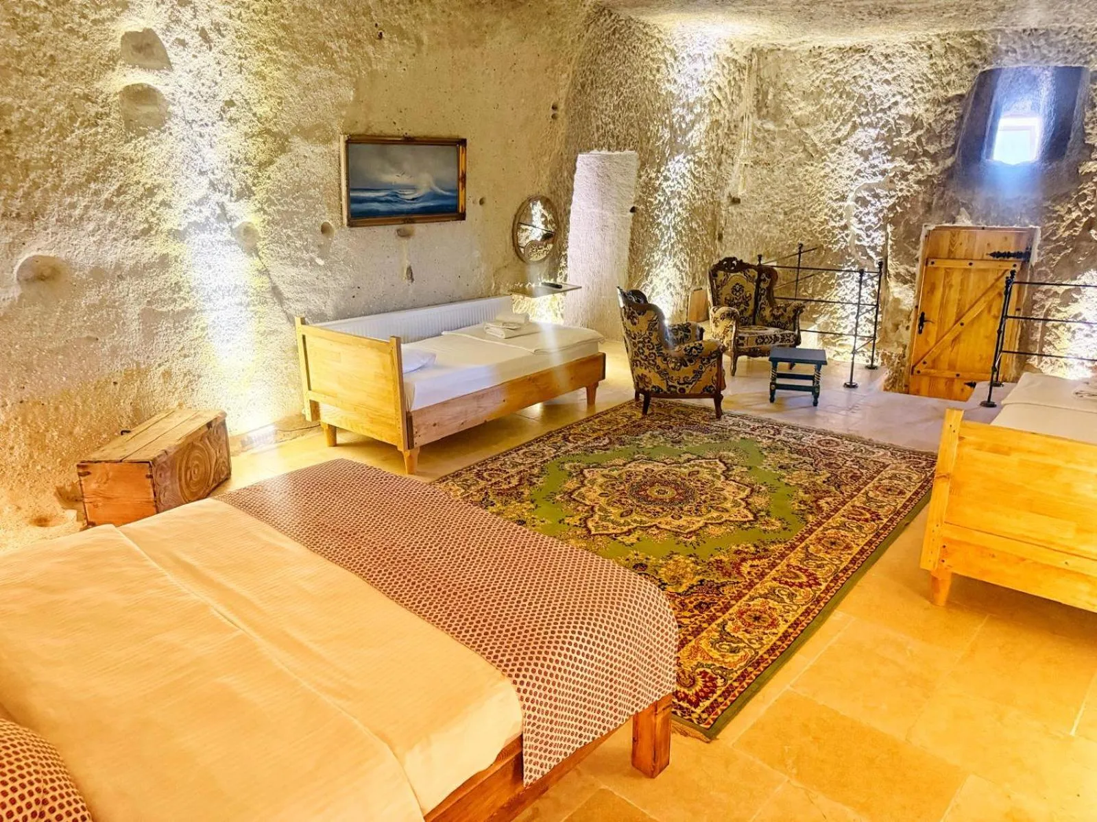 Bedroom, Bed in My Cave Suites