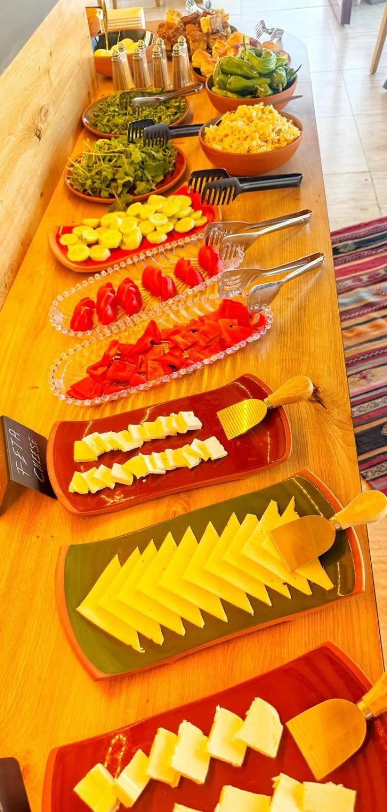 Breakfast in My Cave Suites