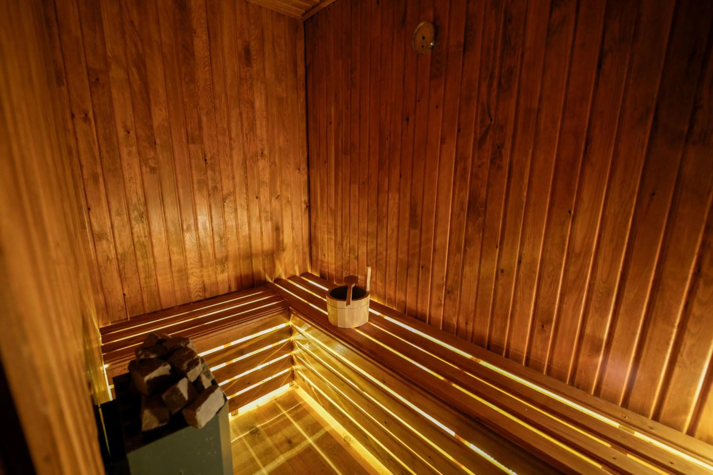 Sauna in My Cave Suites
