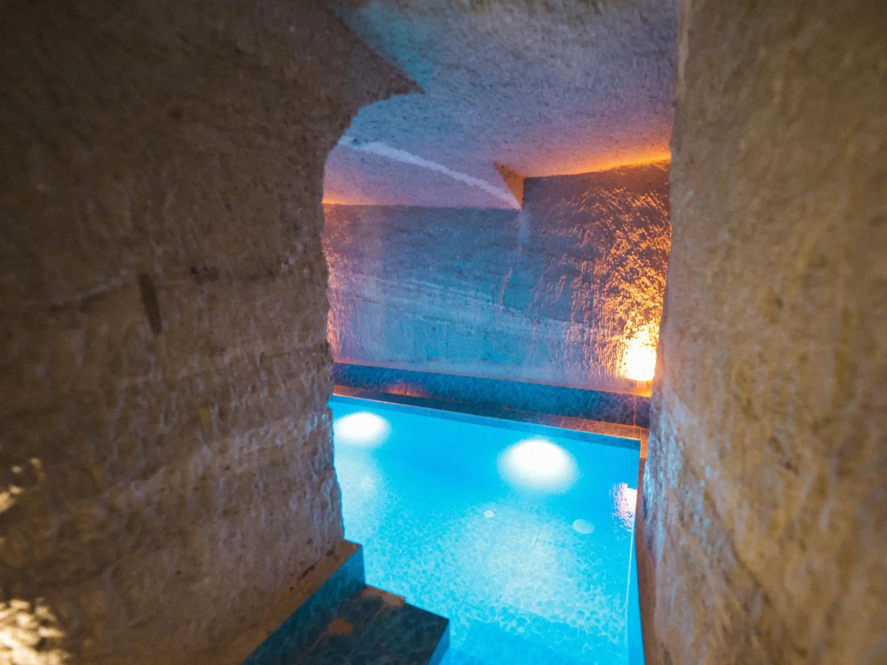 Swimming pool in My Cave Suites Swimming pool in My Cave Suites