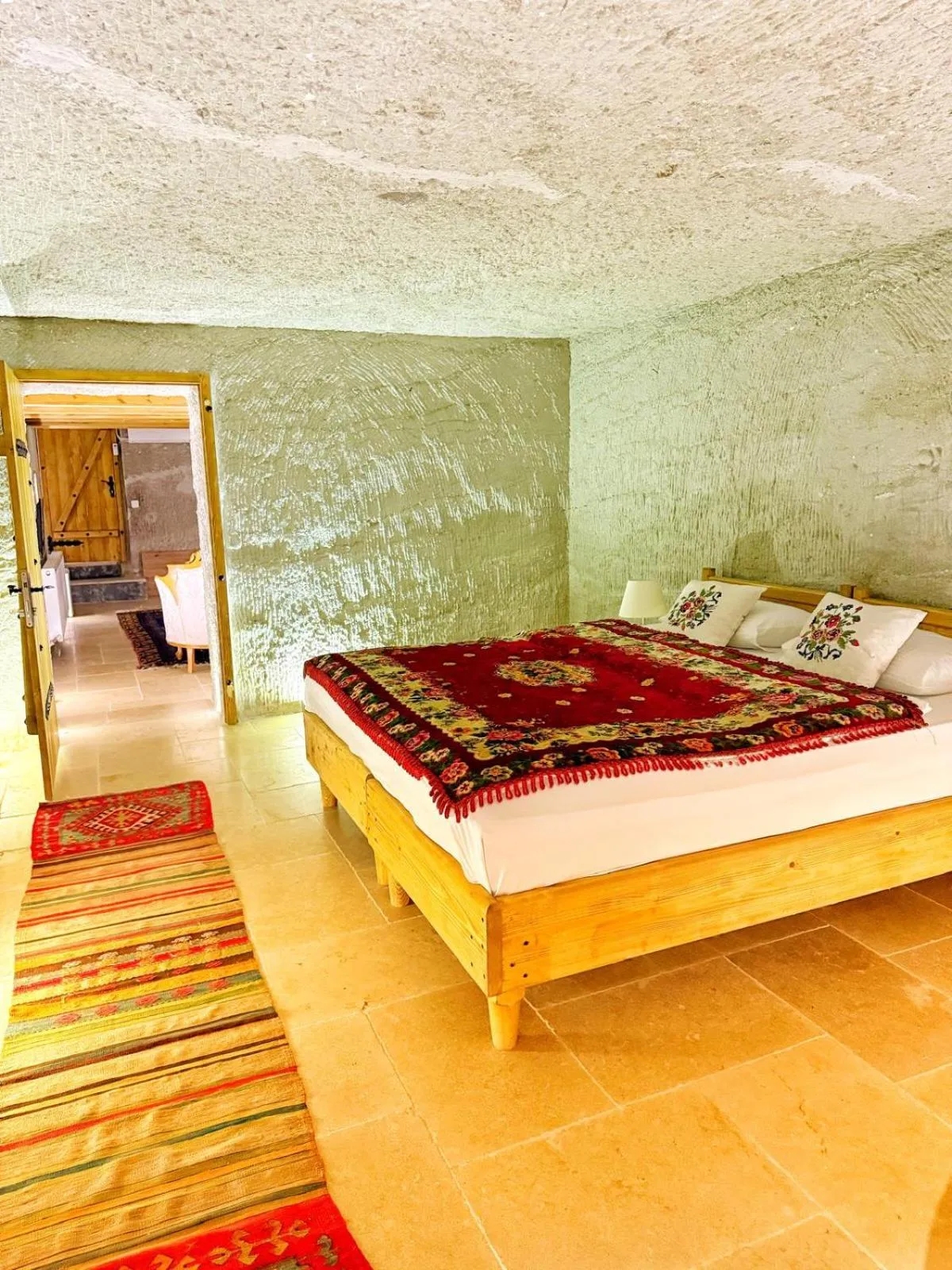 Bedroom, Bed in My Cave Suites