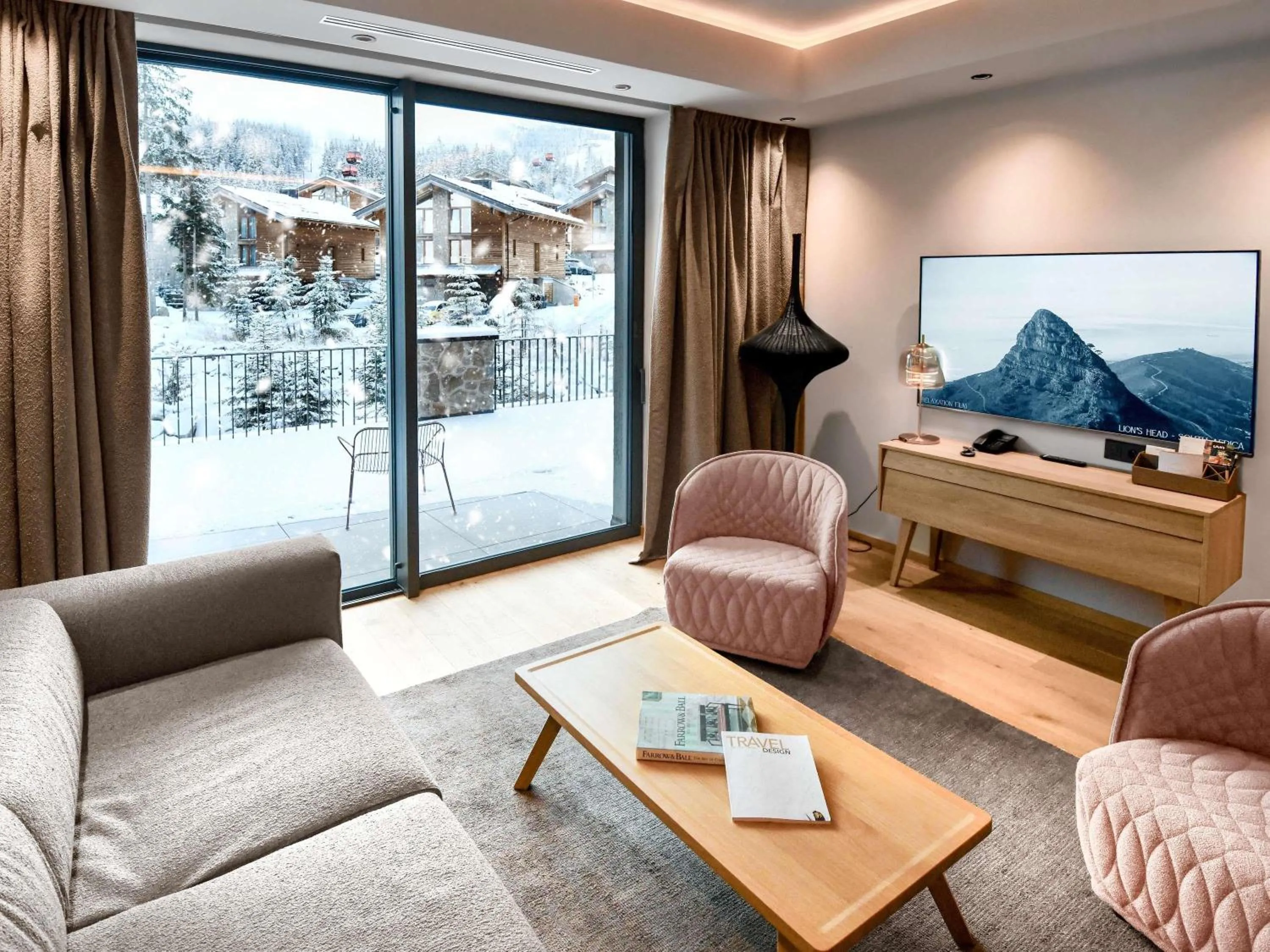 Bedroom in Swissôtel Damian Jasna