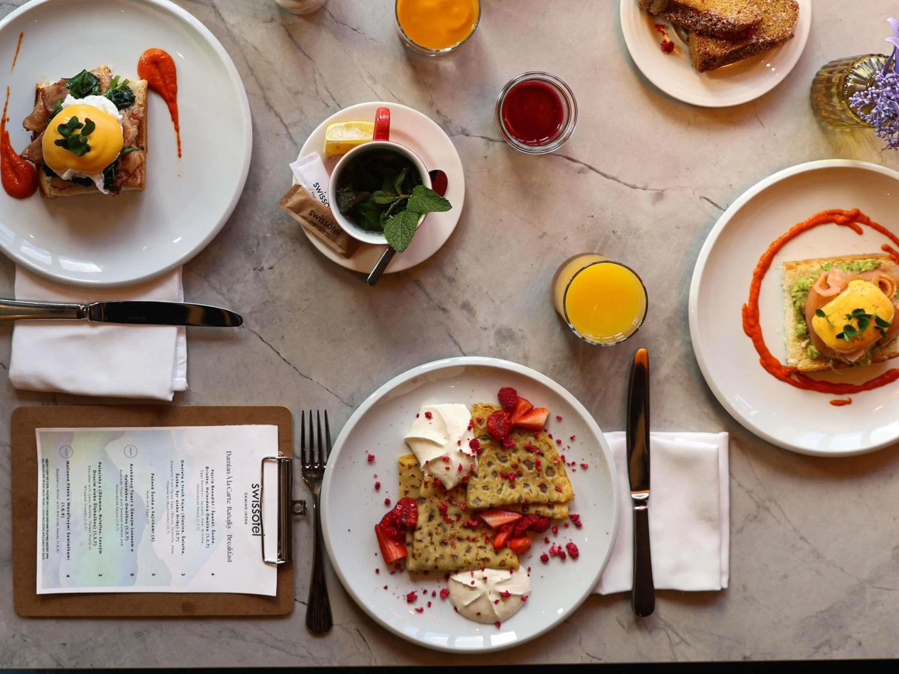 Breakfast in Swissôtel Damian Jasna