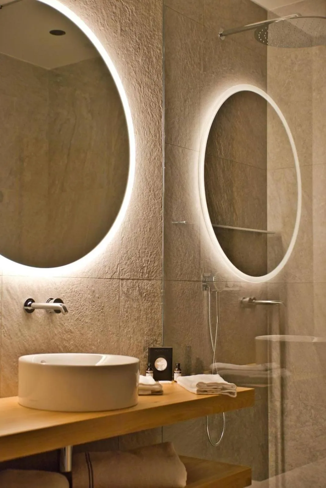 Bathroom in Swissôtel Damian Jasna