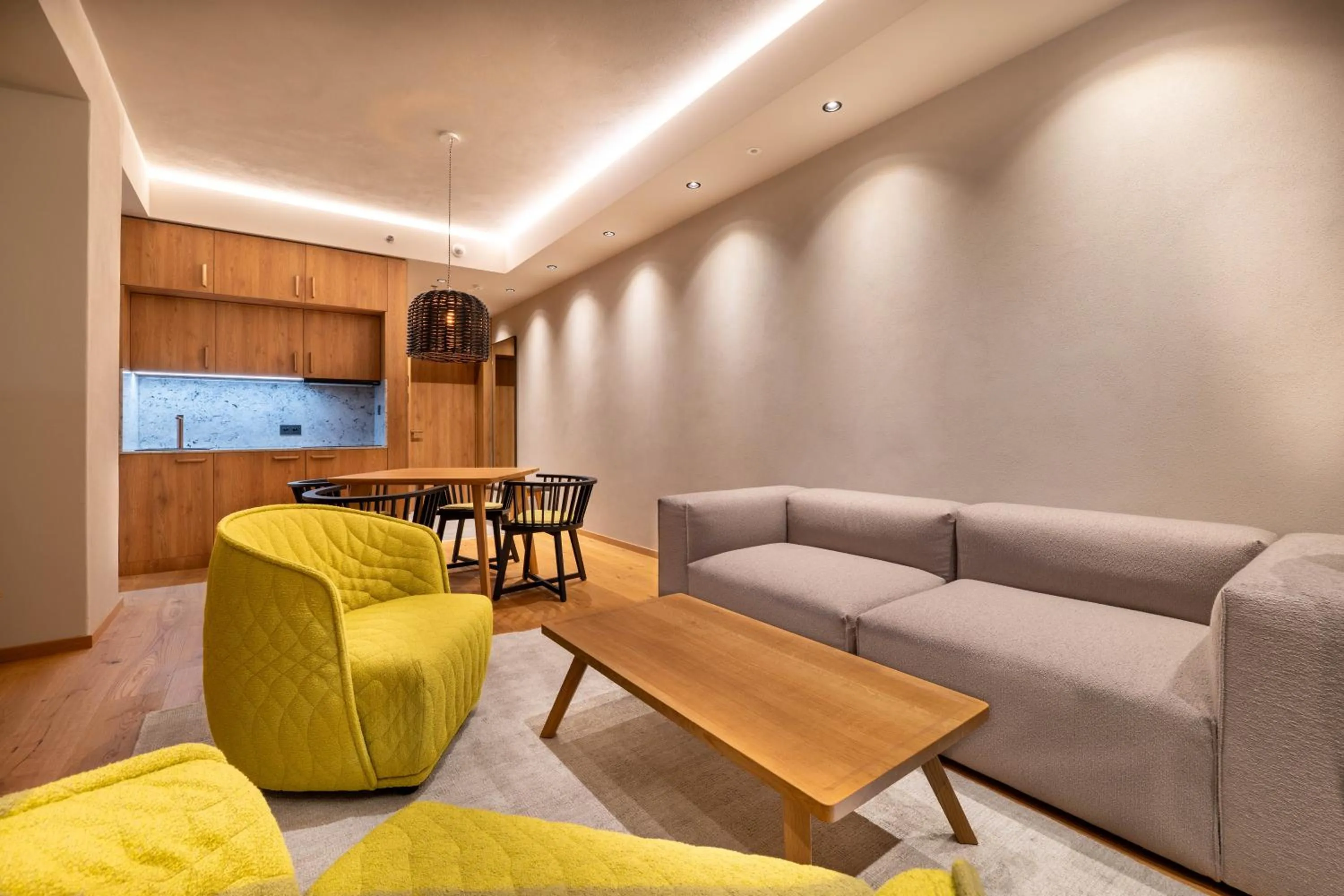 Living room in Swissôtel Damian Jasna