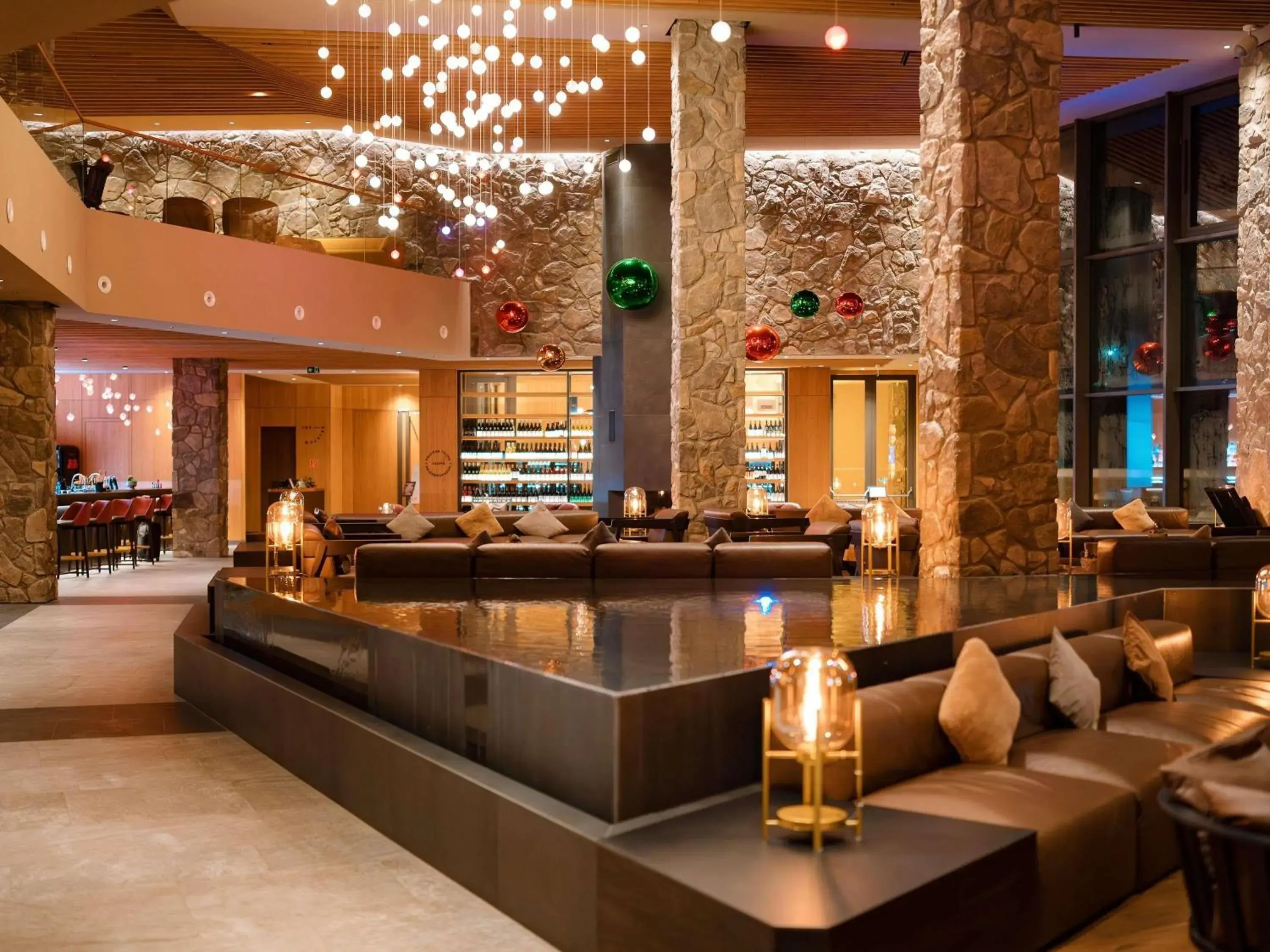 Lounge or bar in Swissôtel Damian Jasna Lounge or bar in Swissôtel Damian Jasna