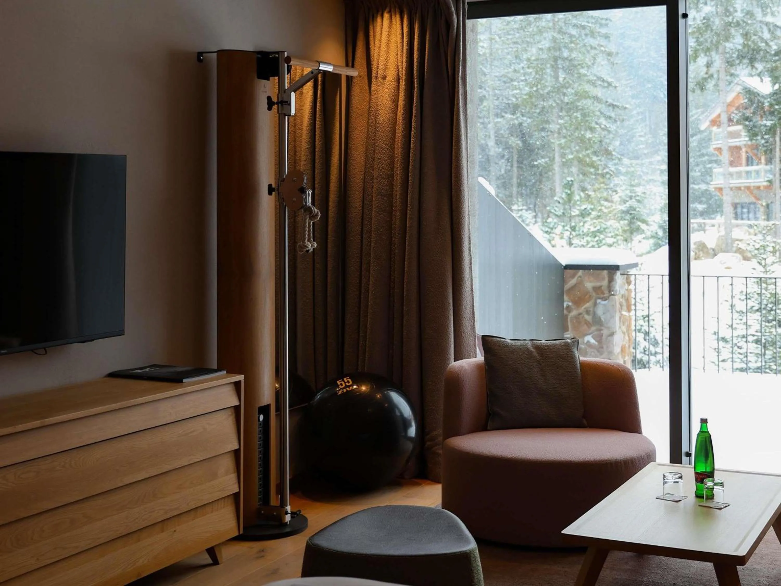 Bedroom in Swissôtel Damian Jasna