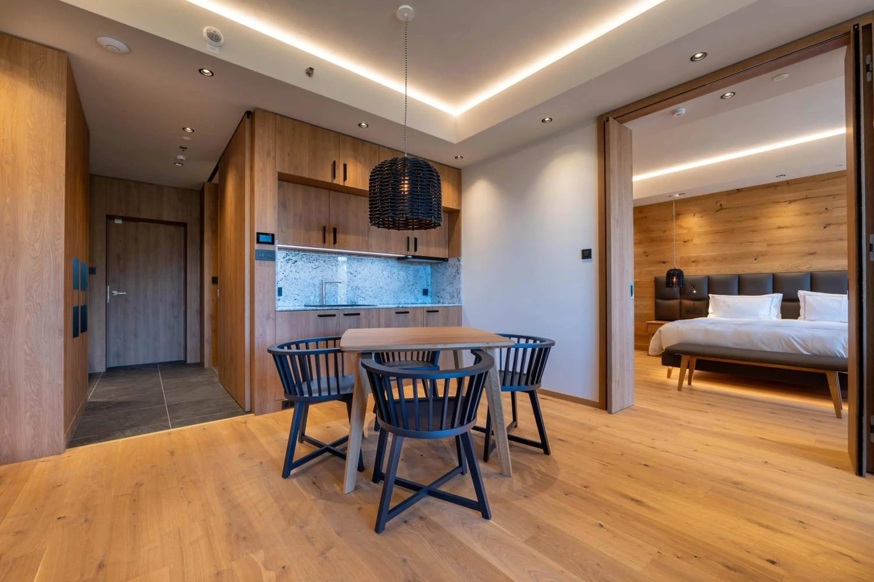 Kitchen or kitchenette, Bed in Swissôtel Damian Jasna