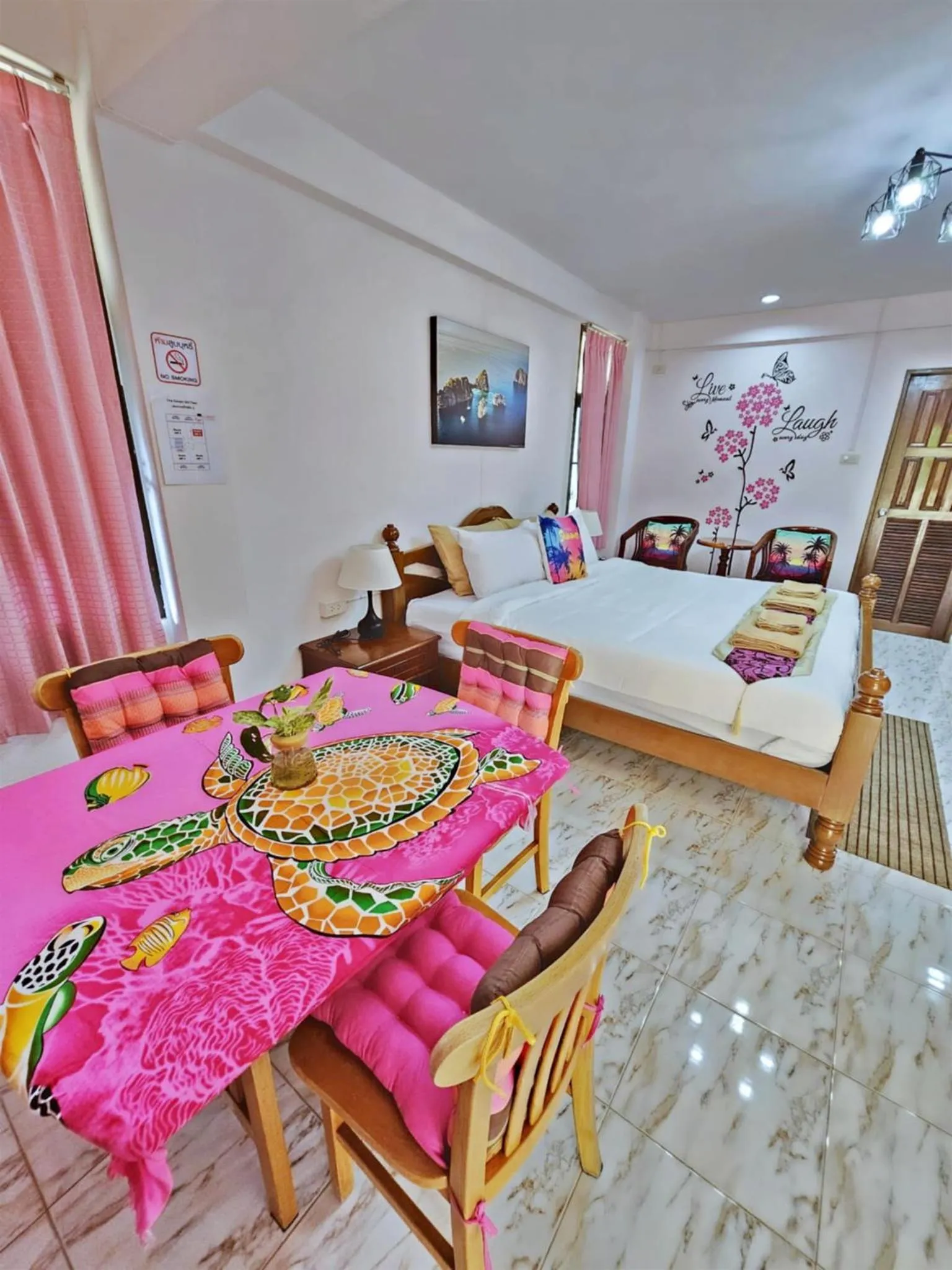 Deluxe Double Room with Side Sea View in Lanta MP Place