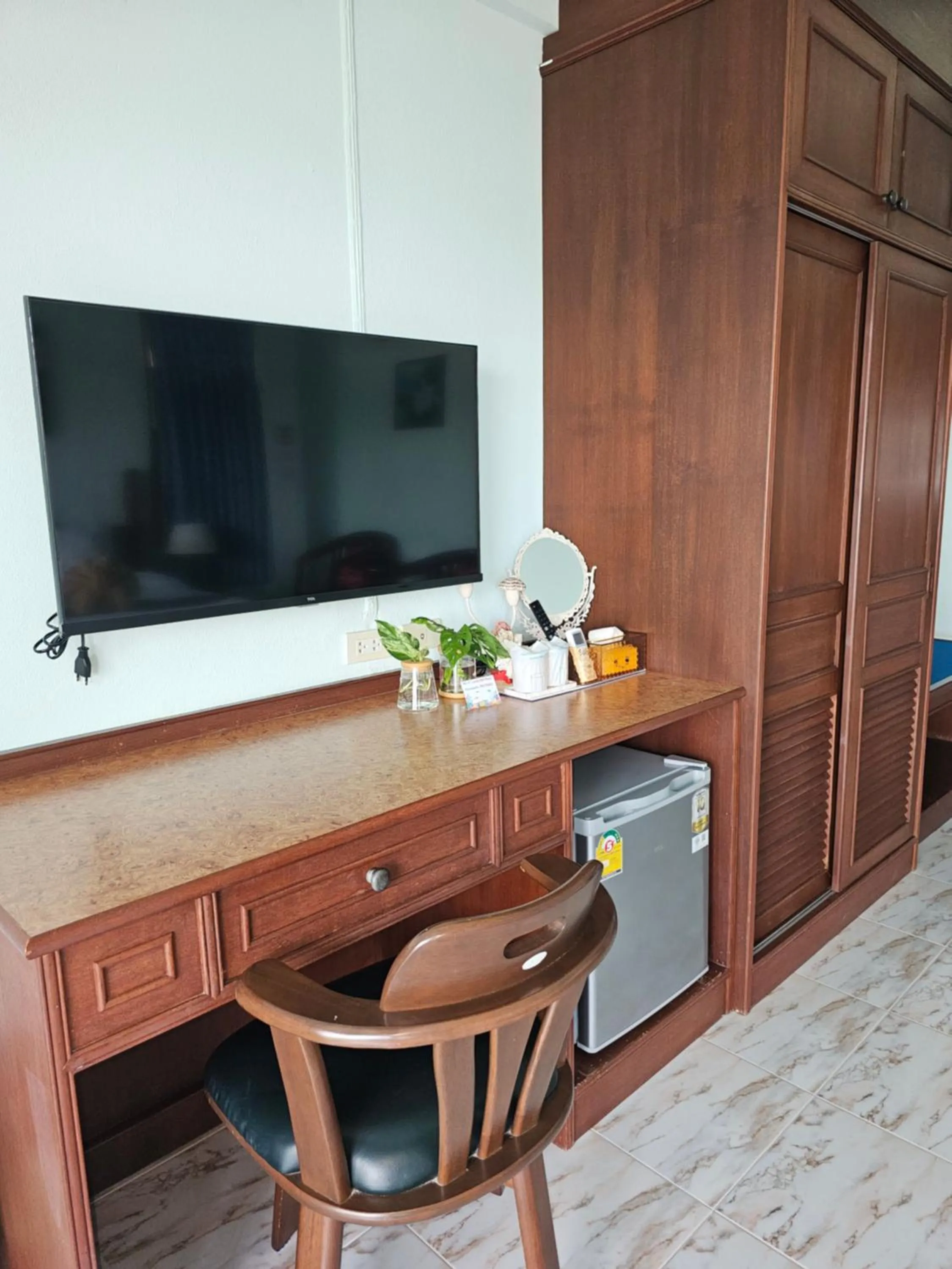 hair dresser in Lanta MP Place - Adult Only